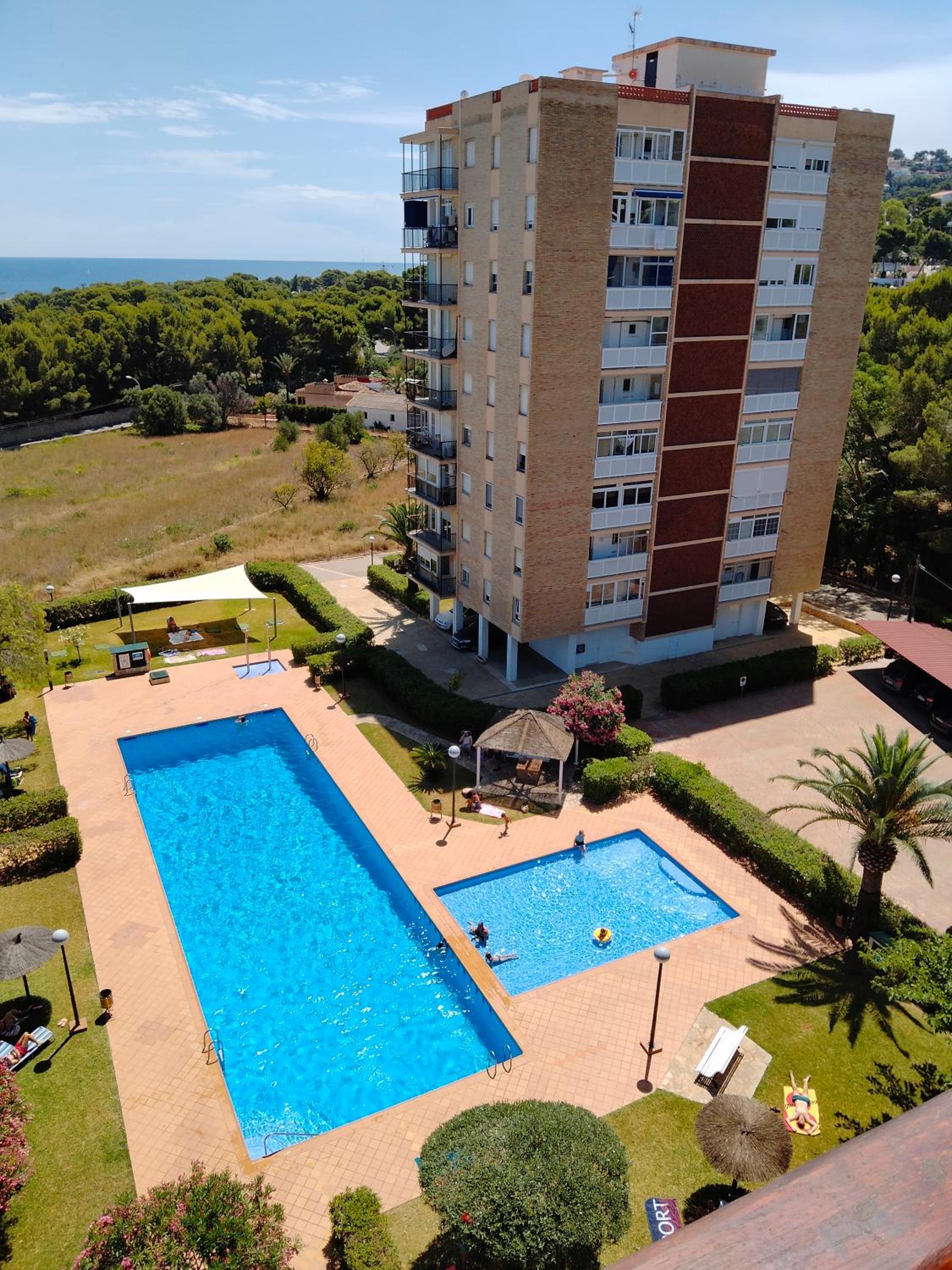 Apartment with Sea View - Photo 9