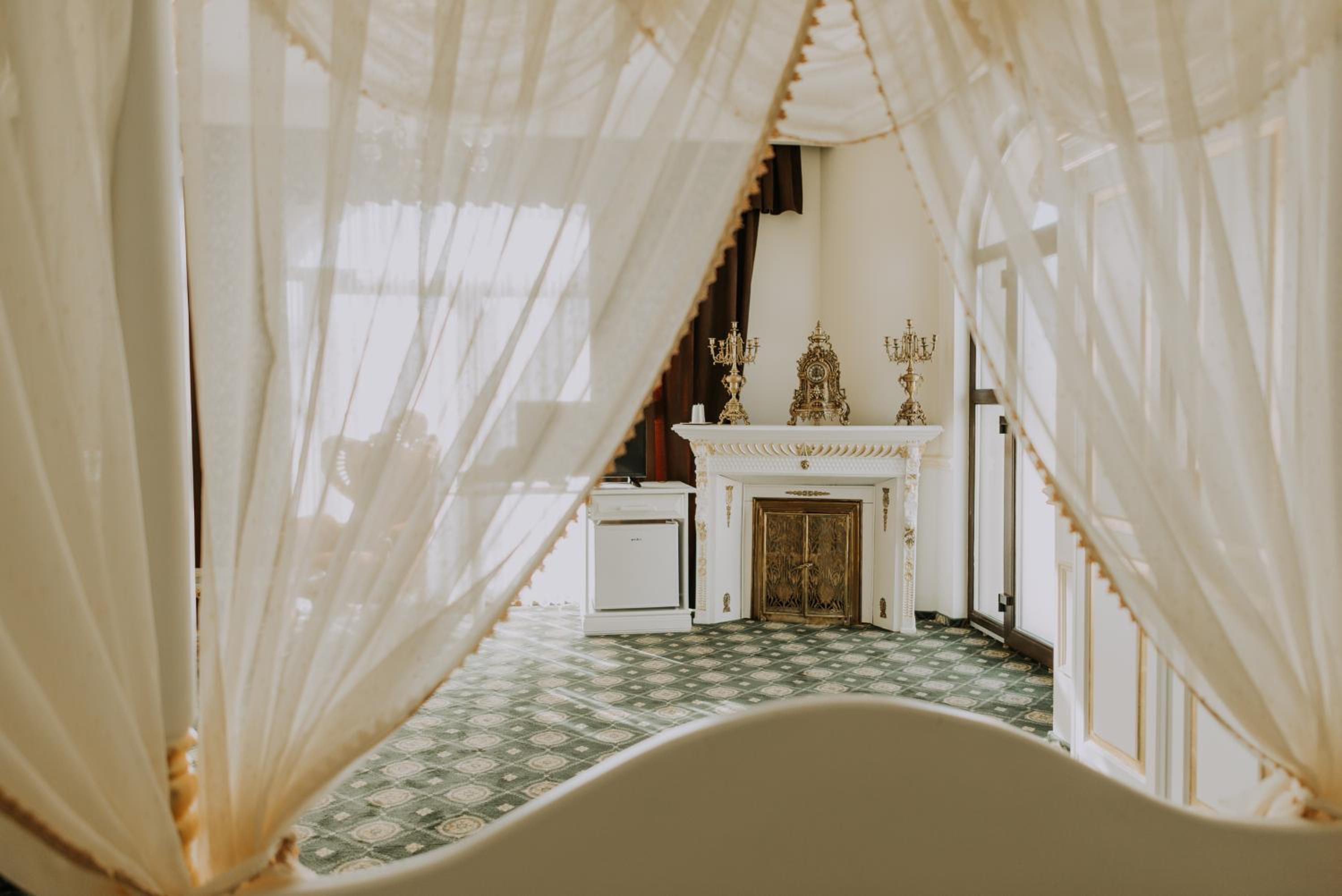 Large Double Room - Photo 2