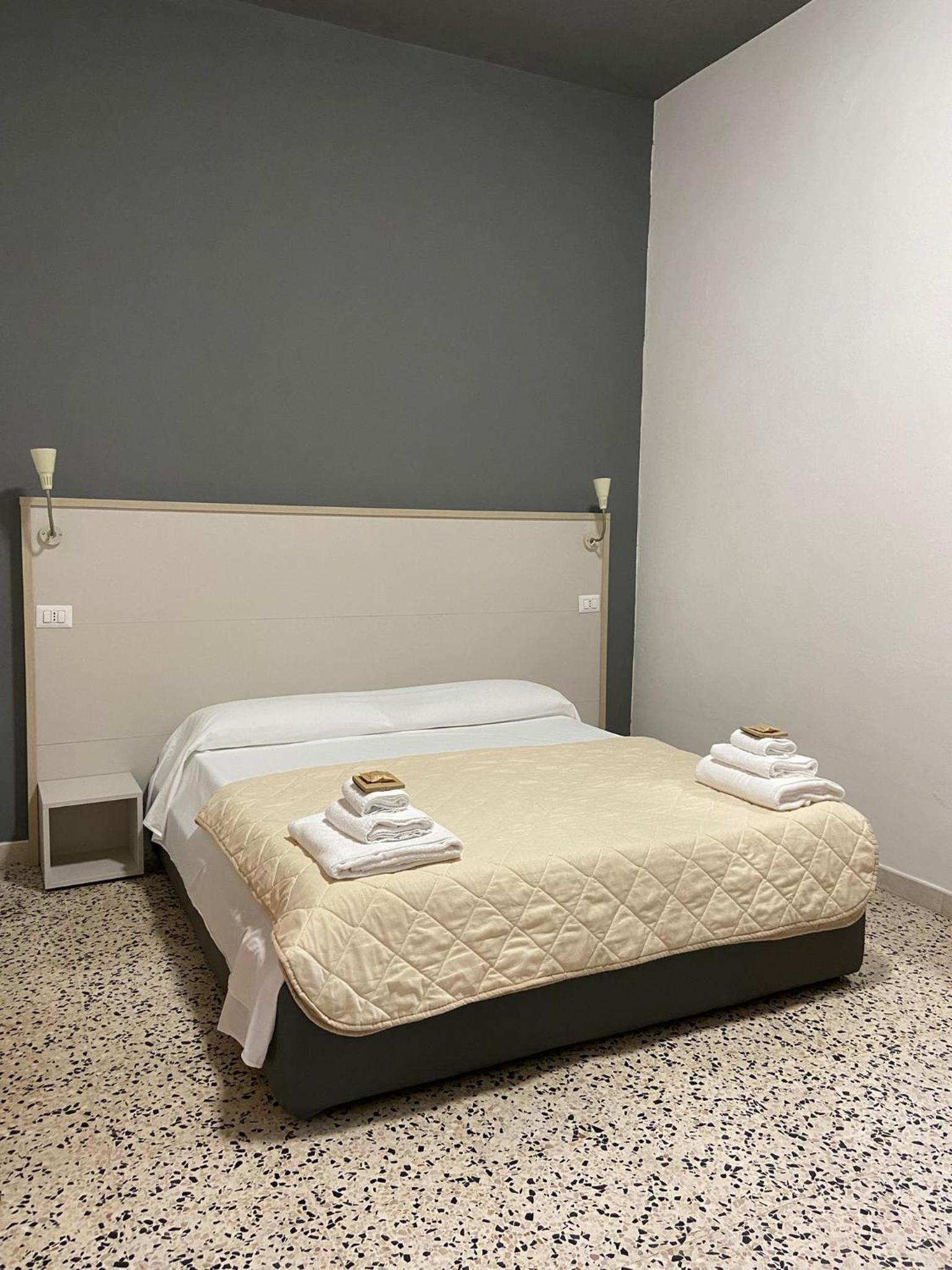 Quadruple Room with Sea View - Photo 1