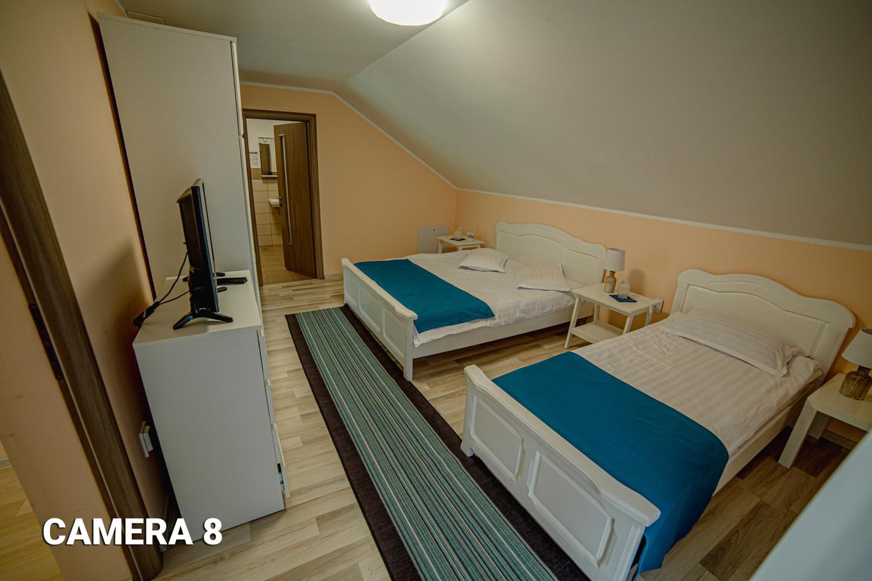 Two-Bedroom Suite - Photo 44