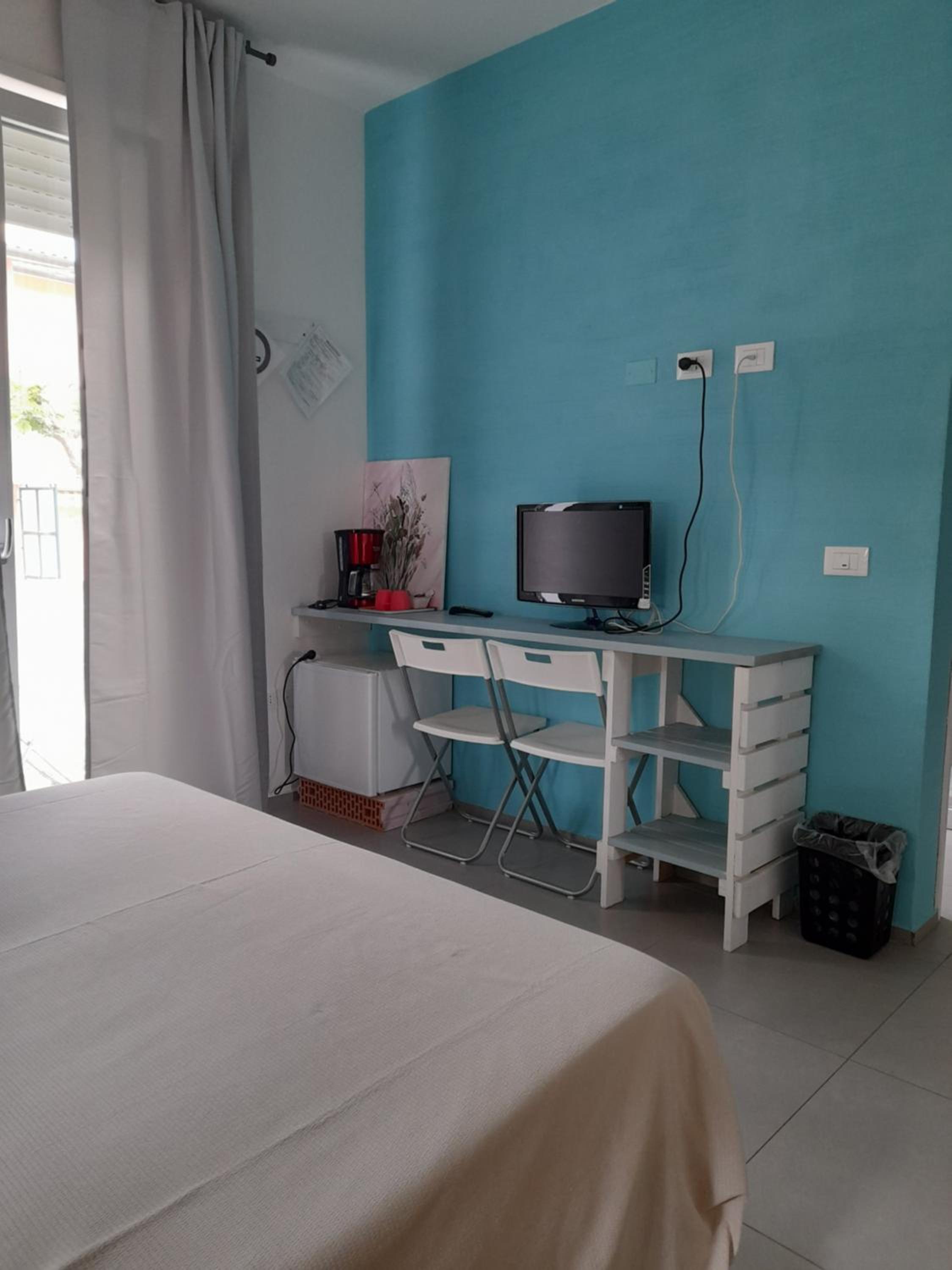 Double or Twin Room with Private Bathroom - Photo 4