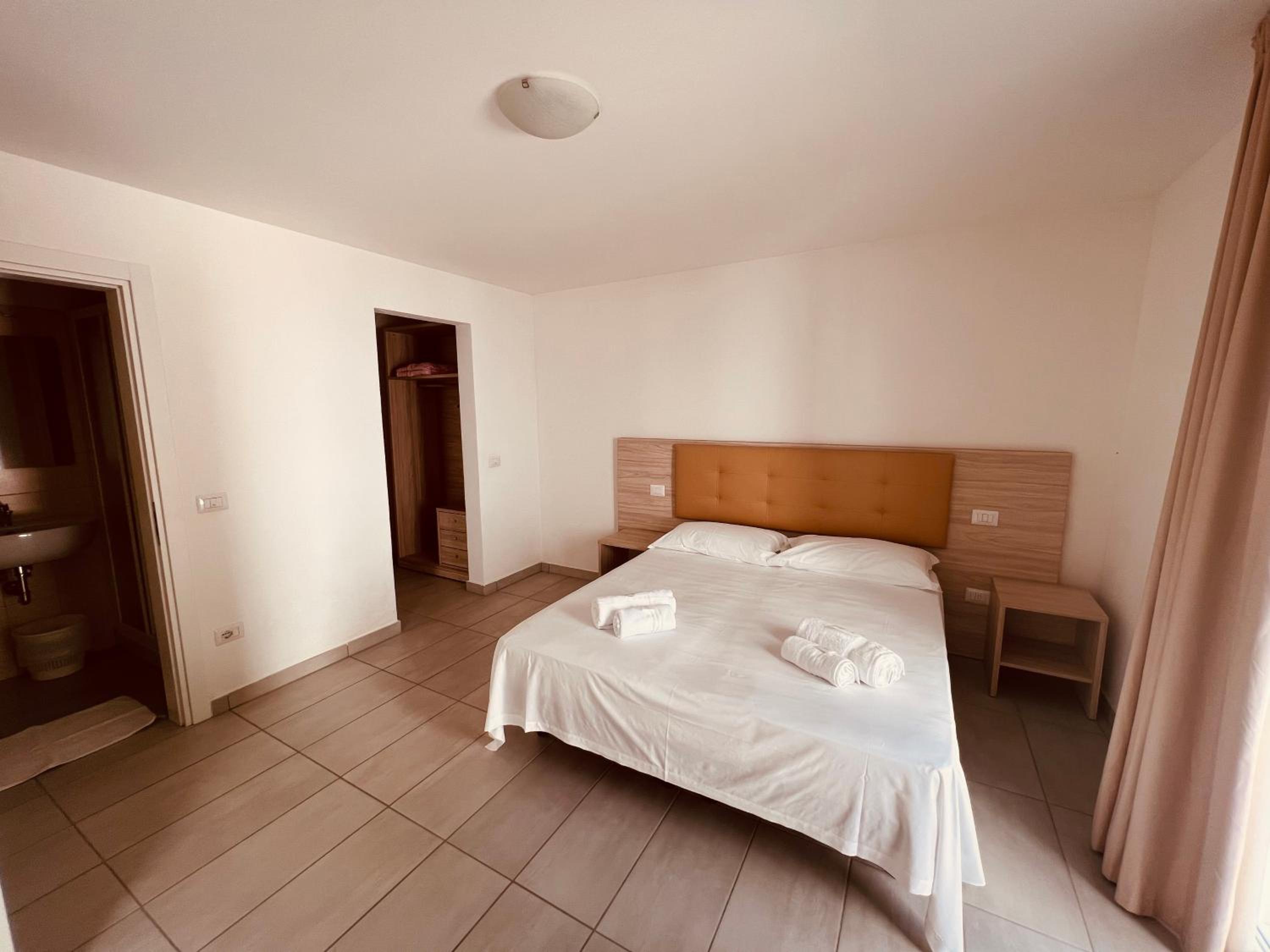 Apartment - Photo 2