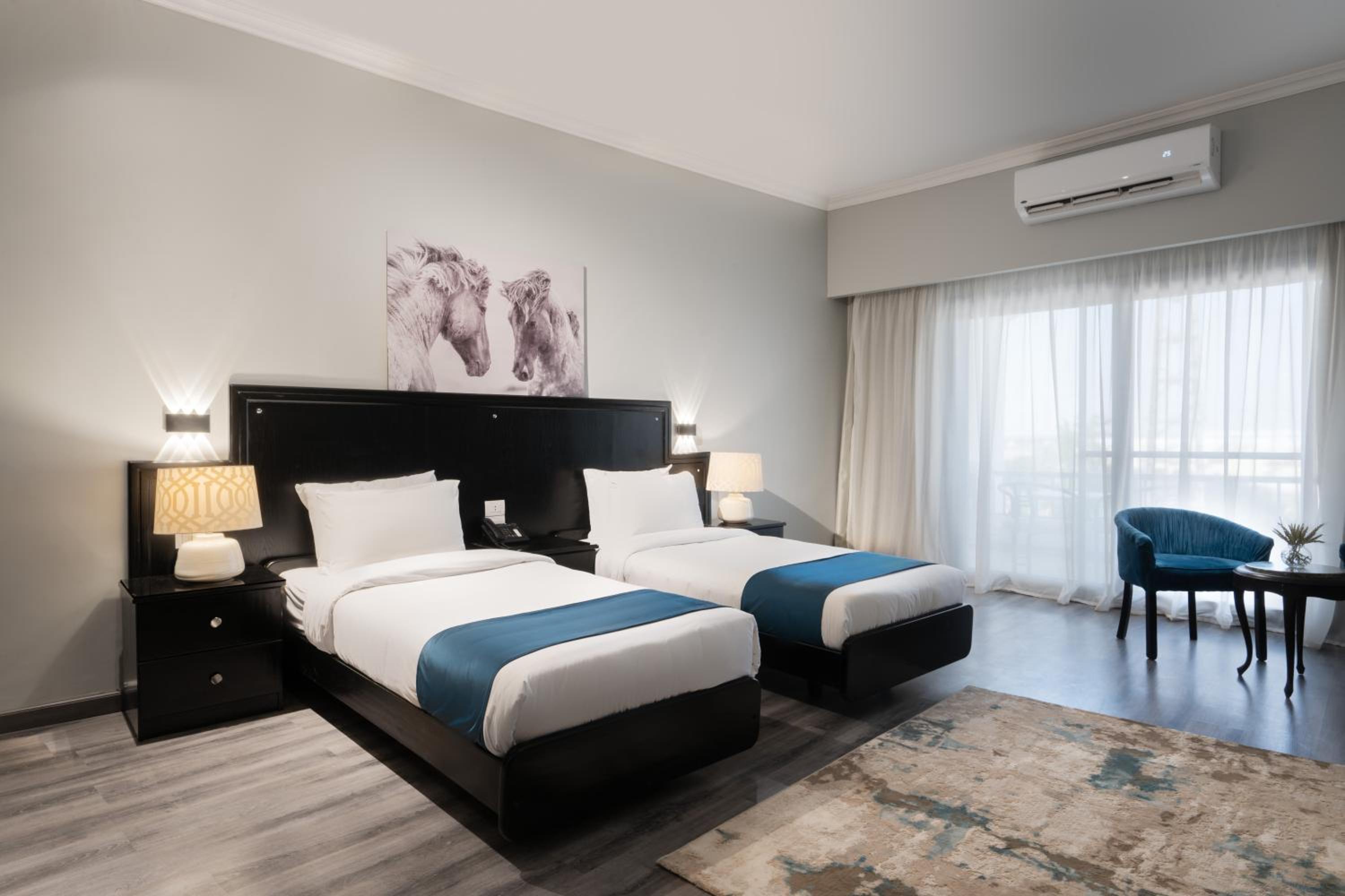 Double or Twin Room with Bathroom - Photo 1