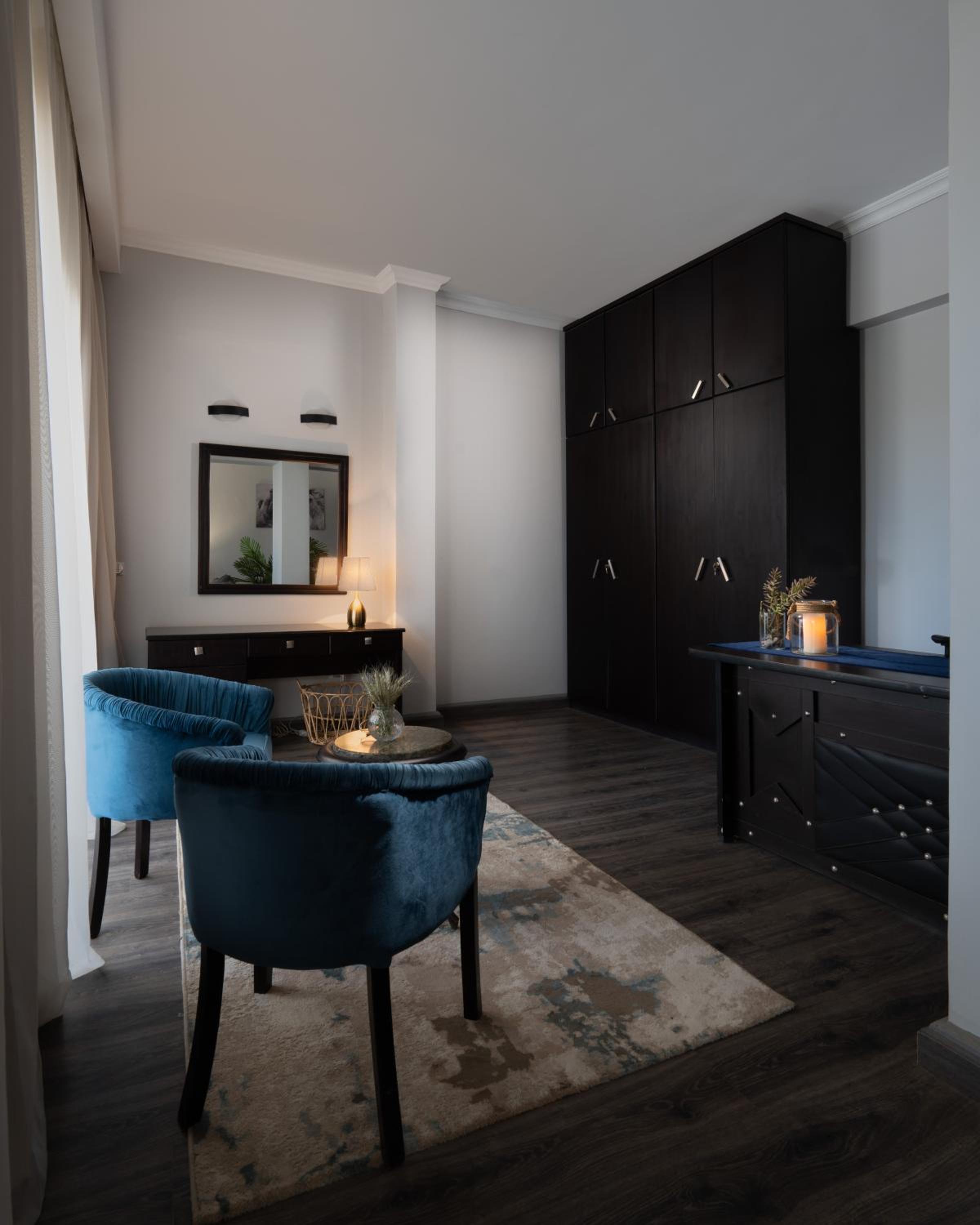 Double or Twin Room with Bathroom - Photo 4