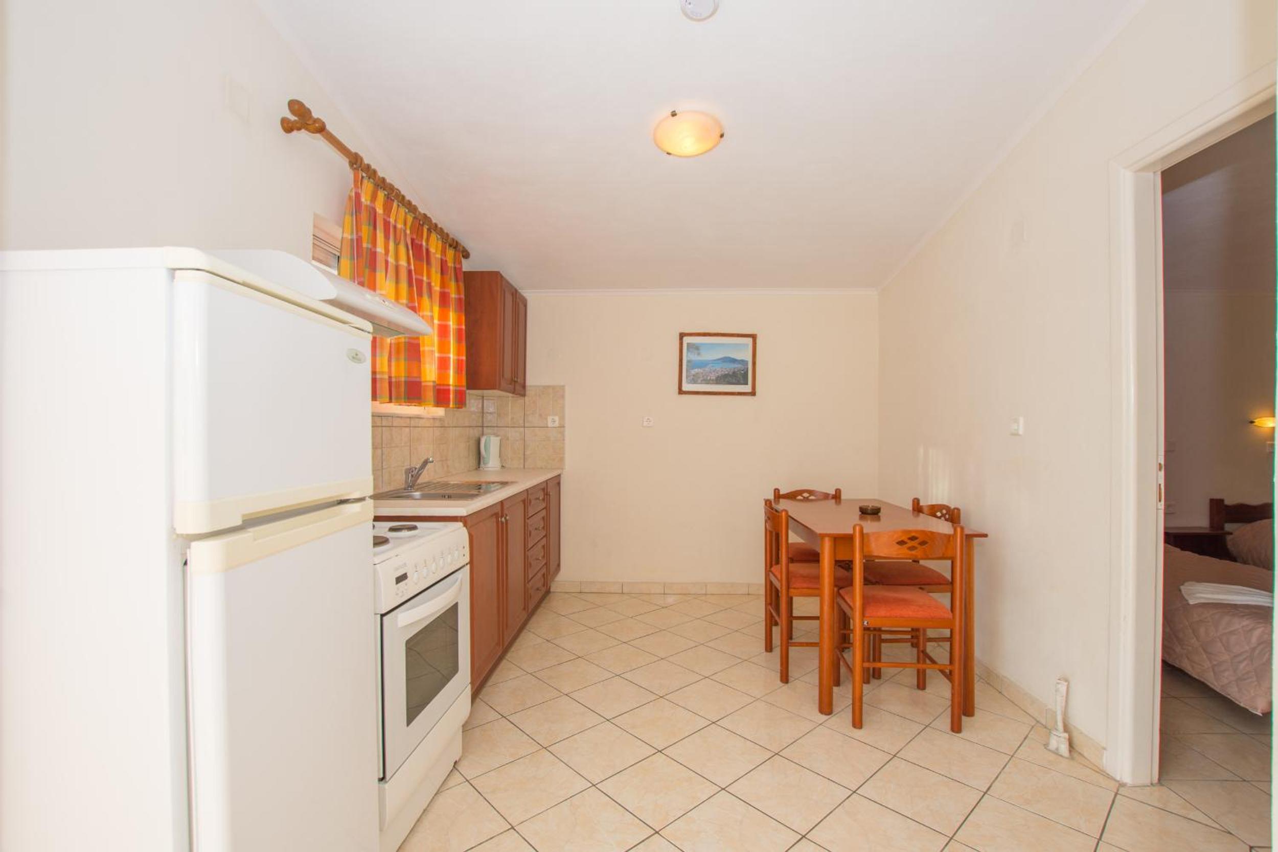 Apartment photo 3