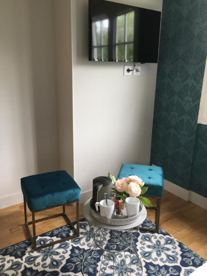 Double Room with Private Bathroom - Photo 3
