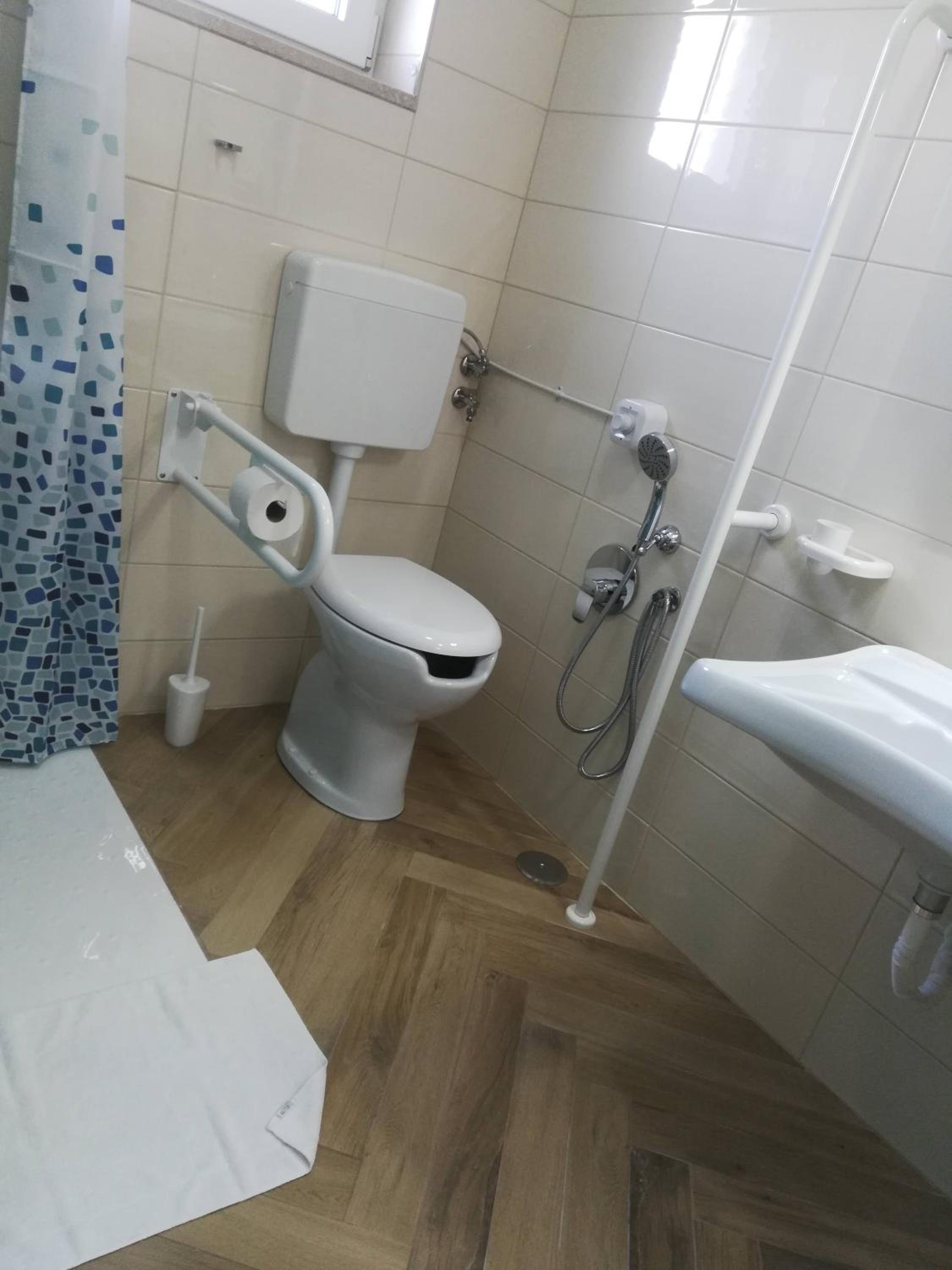 Apartment - Ground Floor photo 3
