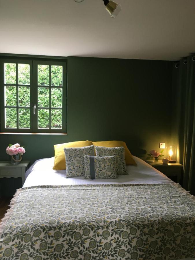 Standard King Room - Photo 1