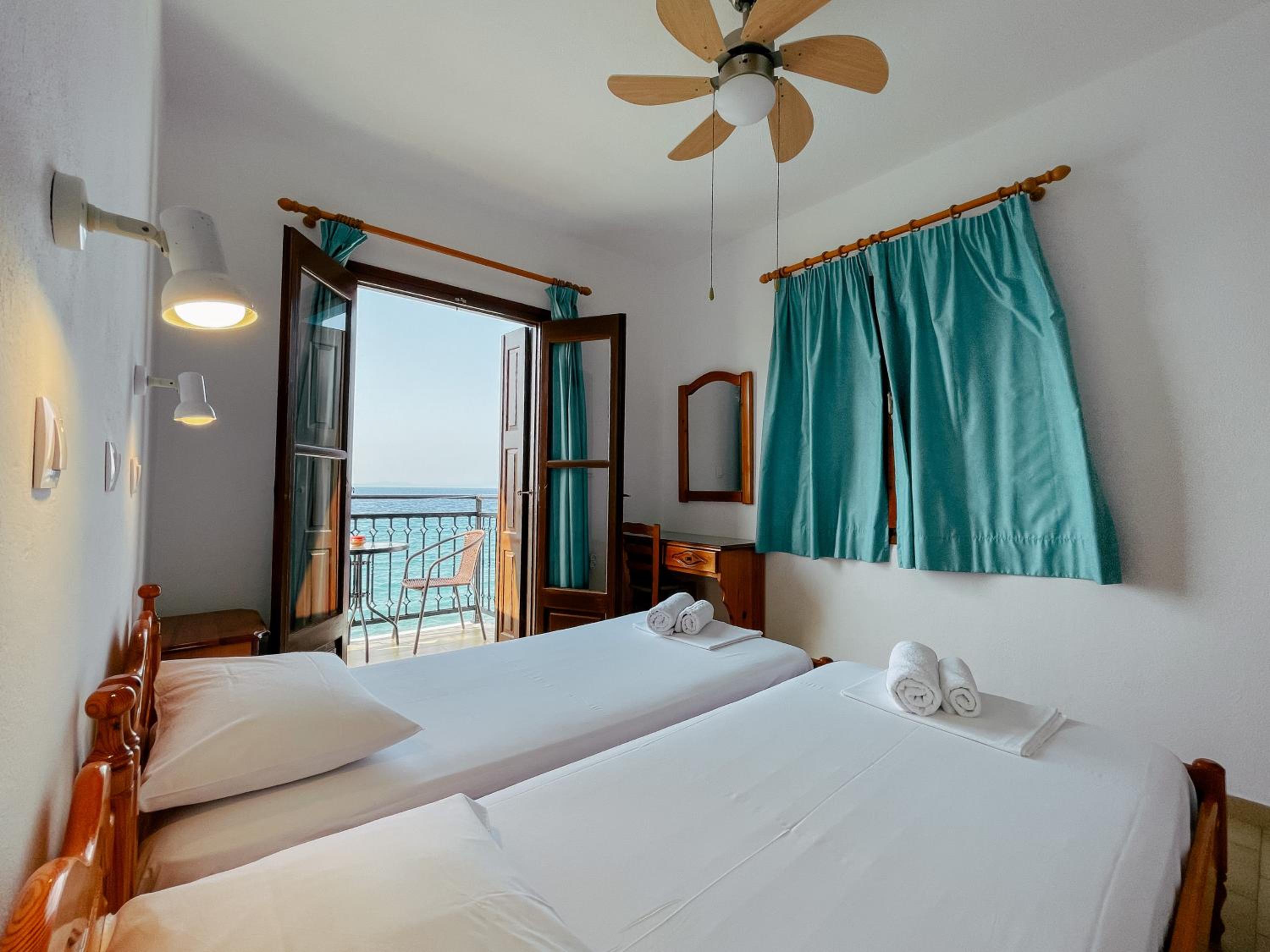 Superior Twin Room  with Sea View photo 1
