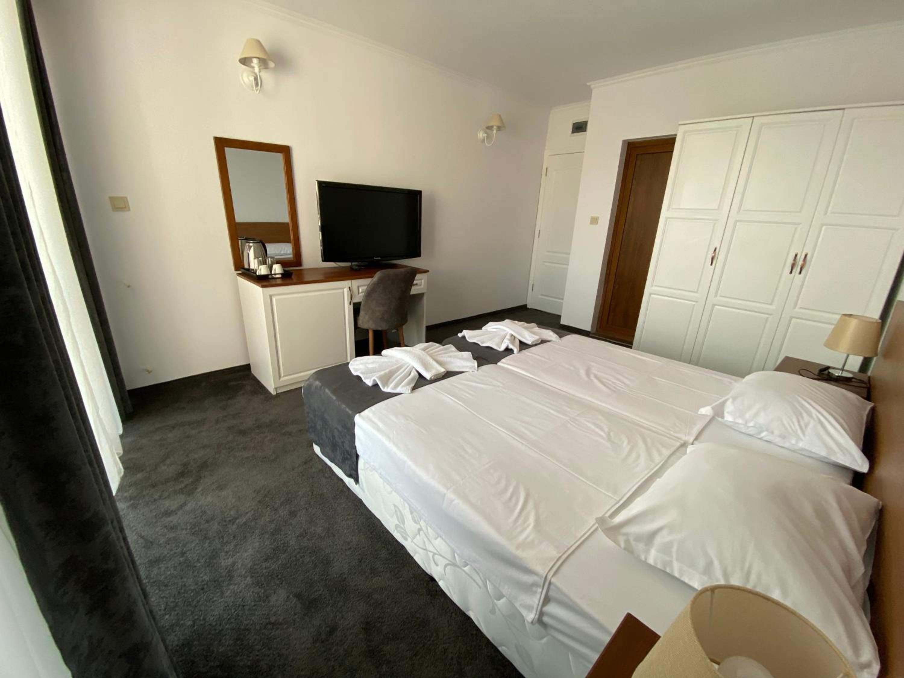 Deluxe Twin Room photo 2