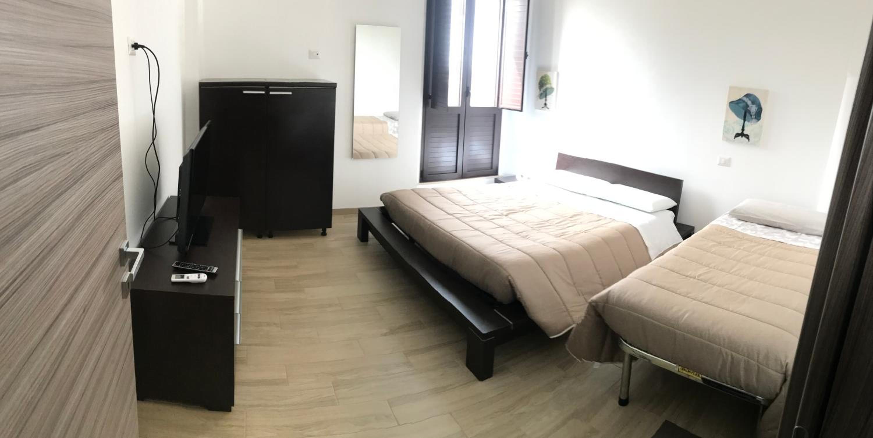 Triple Room with Terrace photo 1