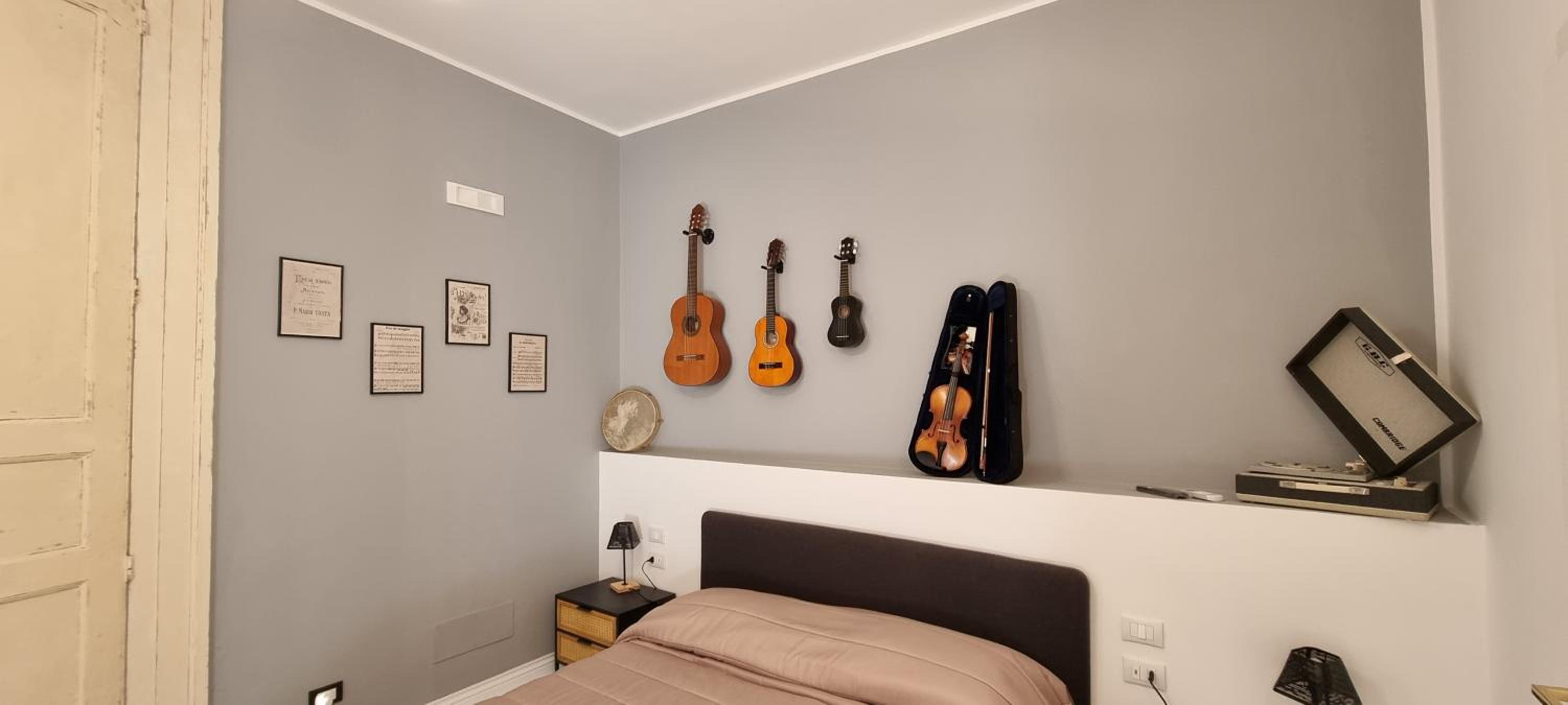 Double Room with Private Bathroom - Photo 4