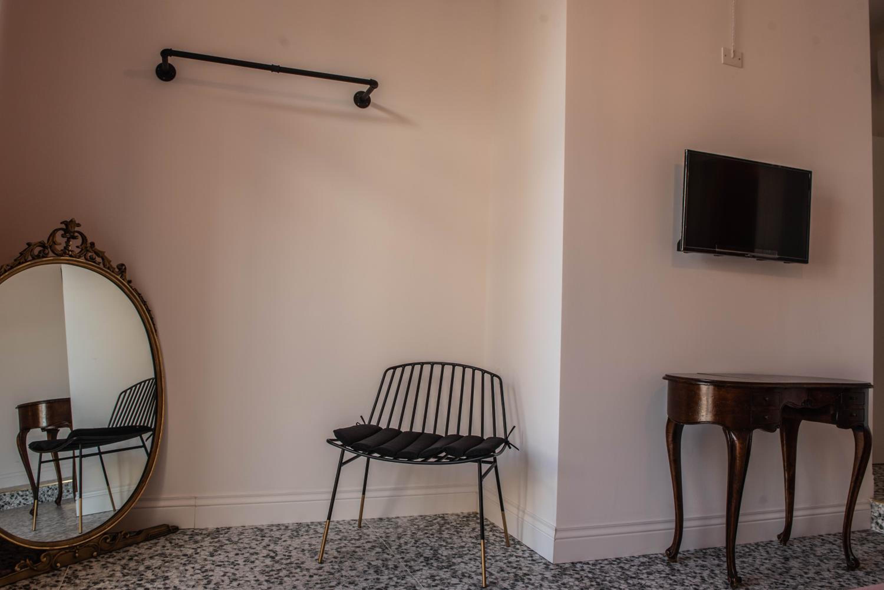 Deluxe Double Room with Sea View - Photo 6