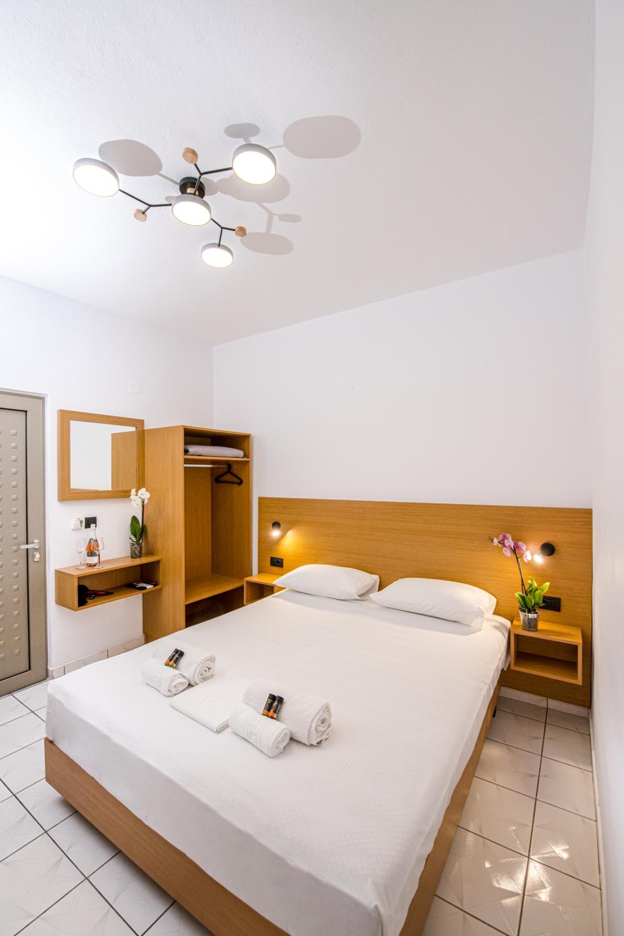 Deluxe Double Room photo 2