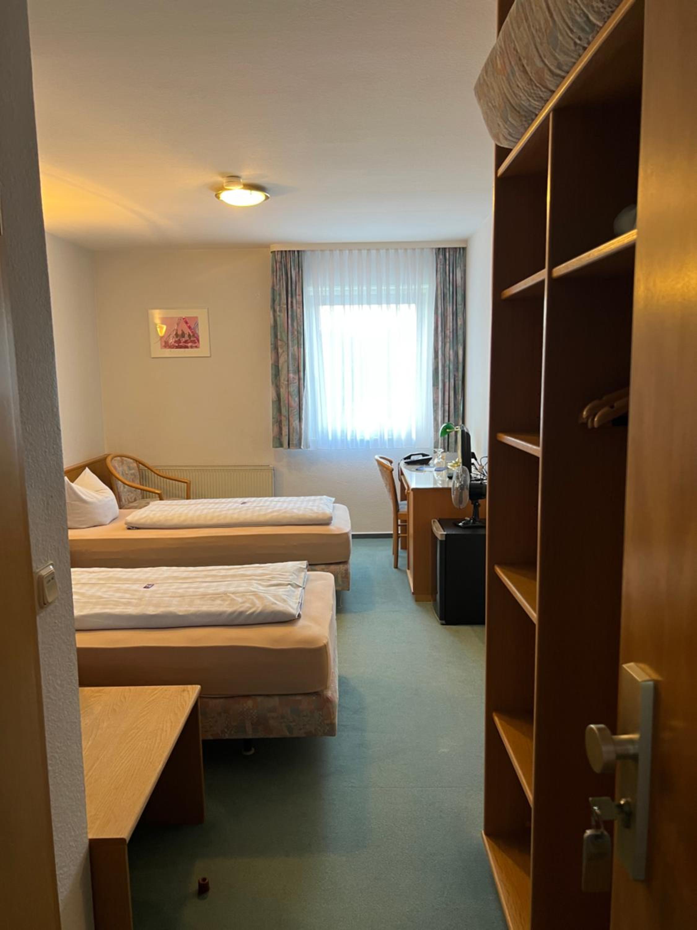 Double Room - Photo 5