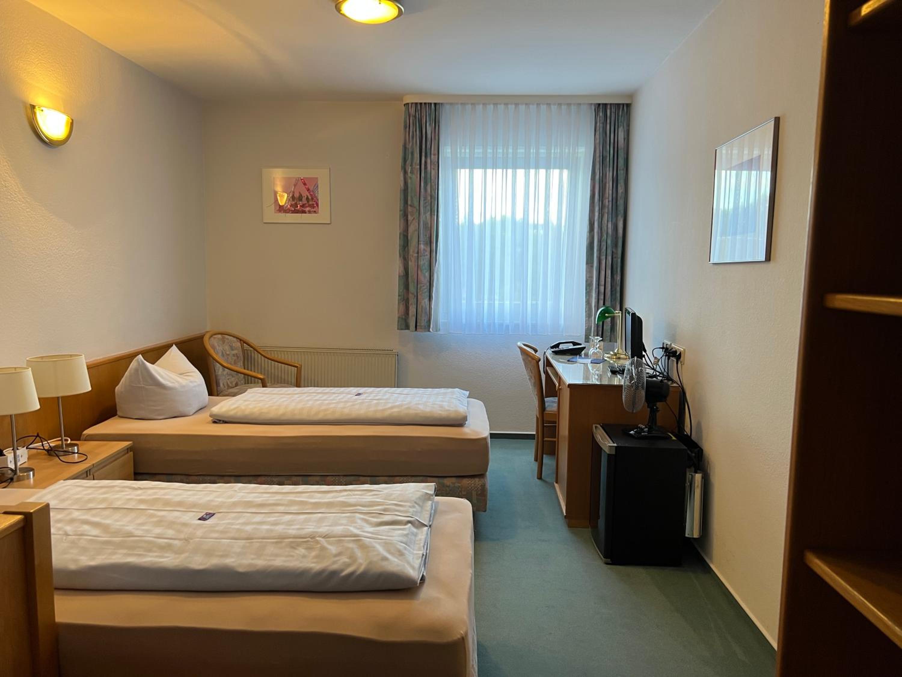 Double Room - Photo 6