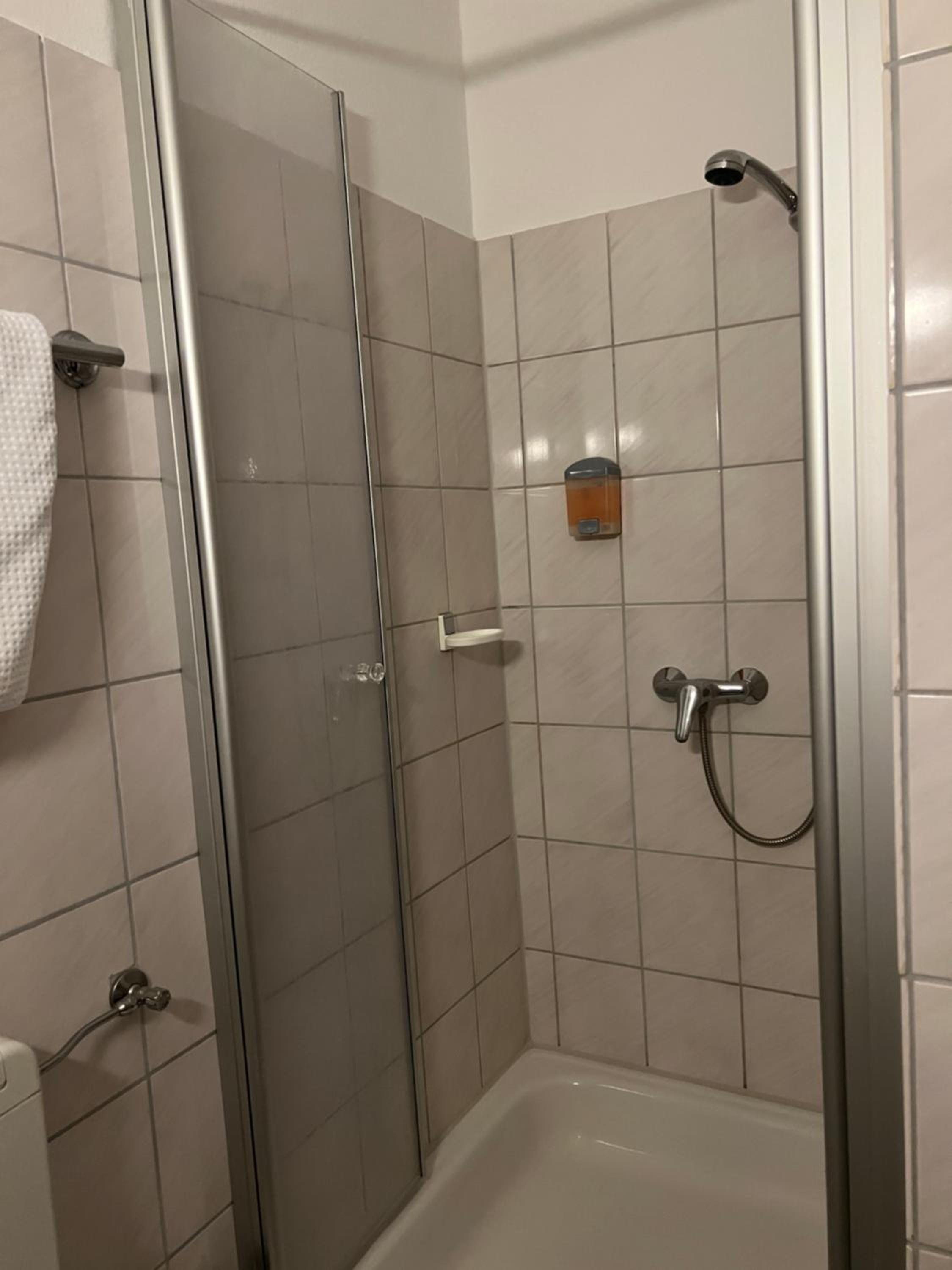 Single Room with Shower photo 3