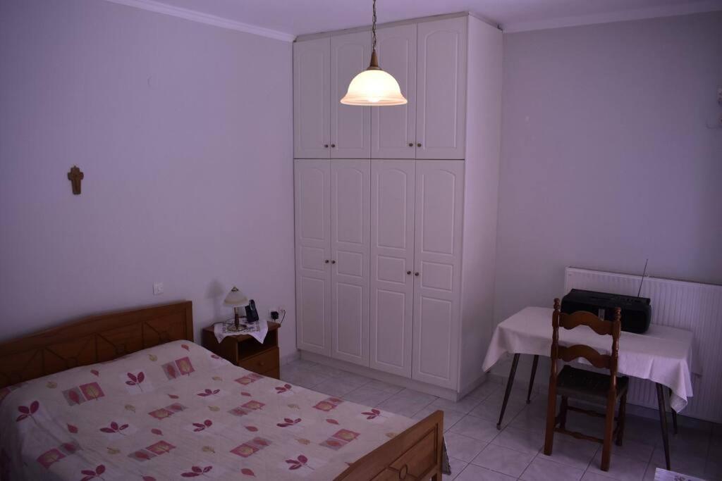 Four-Bedroom House photo 2