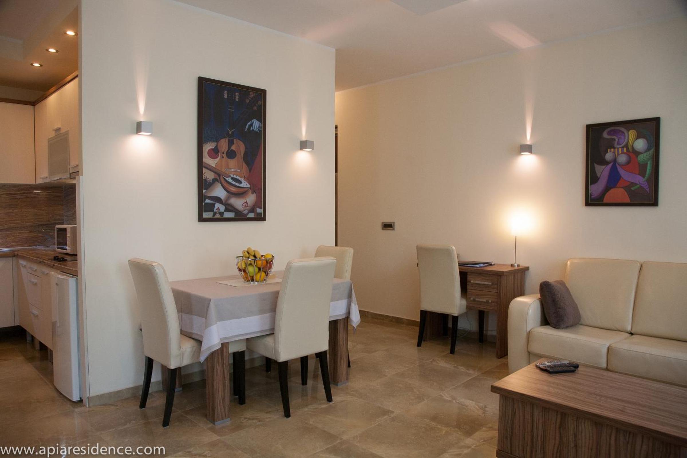 One-Bedroom Apartment with Balcony photo 2