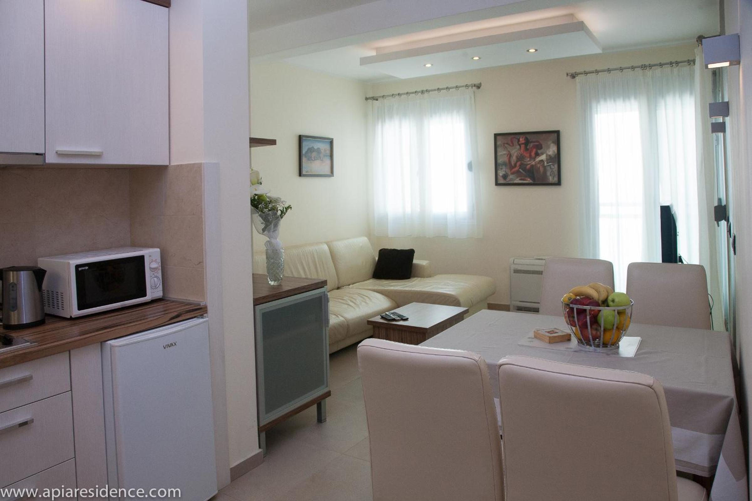 One-Bedroom Apartment with Terrace photo 2