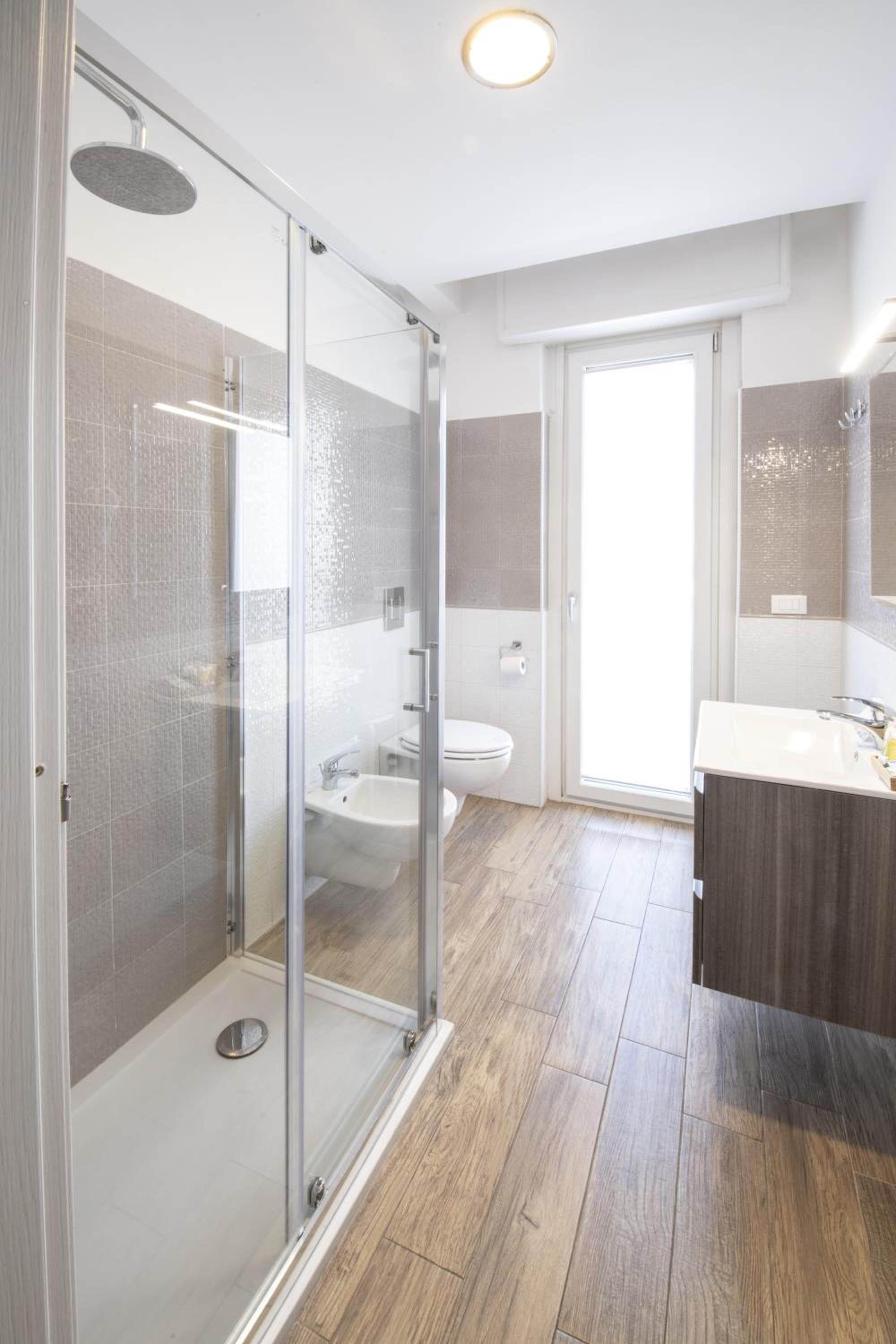 Triple Room with Balcony - Photo 14