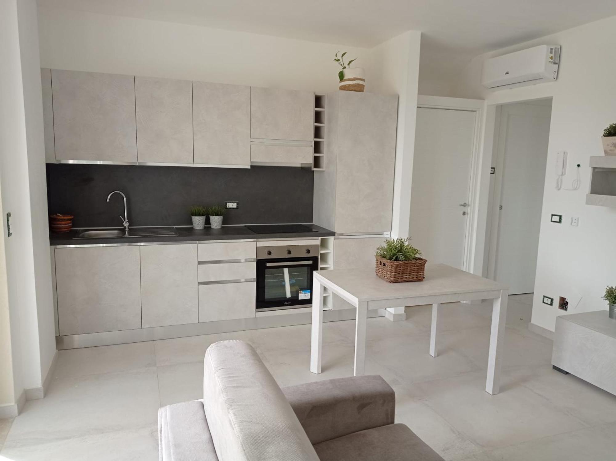 Apartment - Ground Floor with Balcony  photo 3