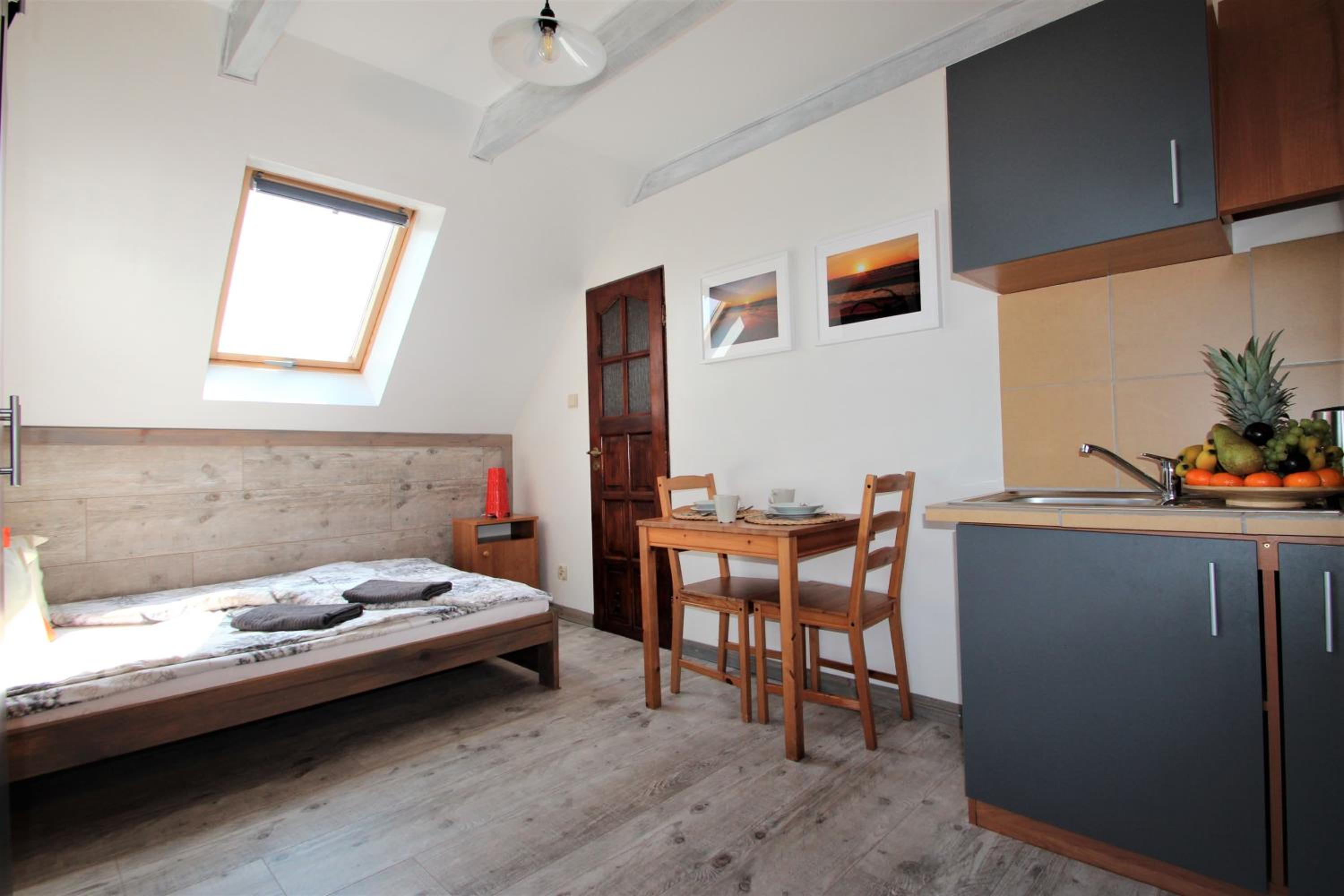 Studio with Balcony photo 1
