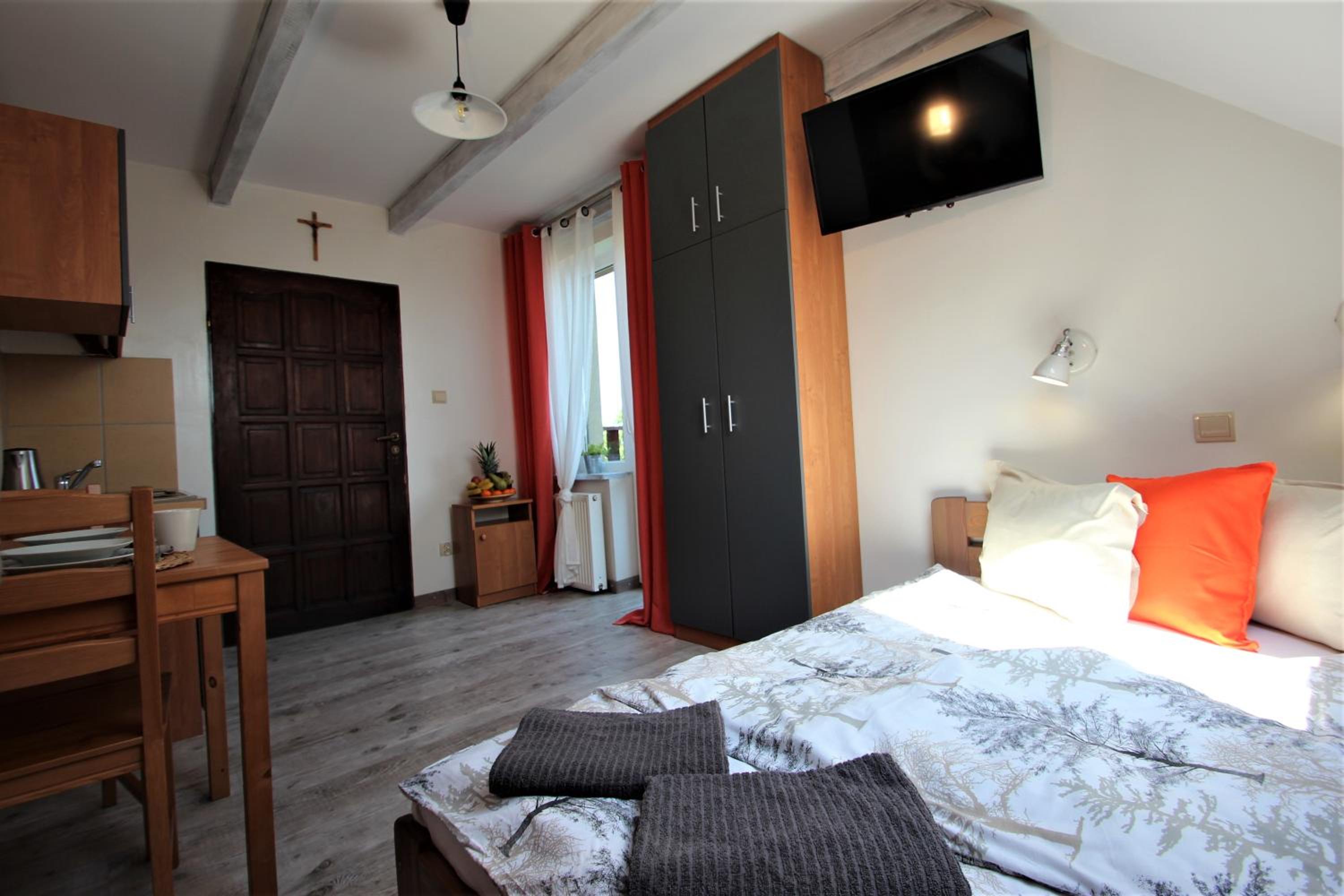 Studio with Balcony photo 2