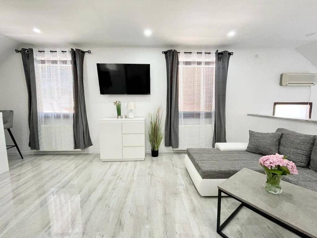 Two-Bedroom Apartment - Photo 14