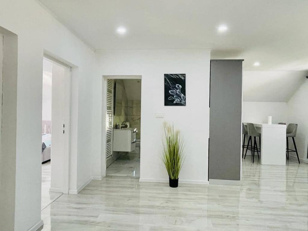 Two-Bedroom Apartment - Photo 26
