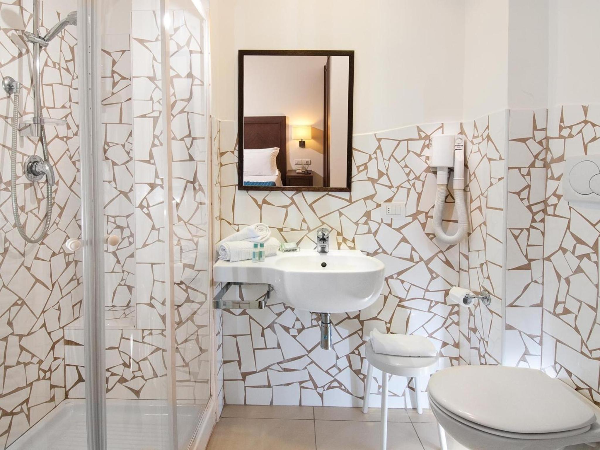 Superior Triple Room - Photo 3