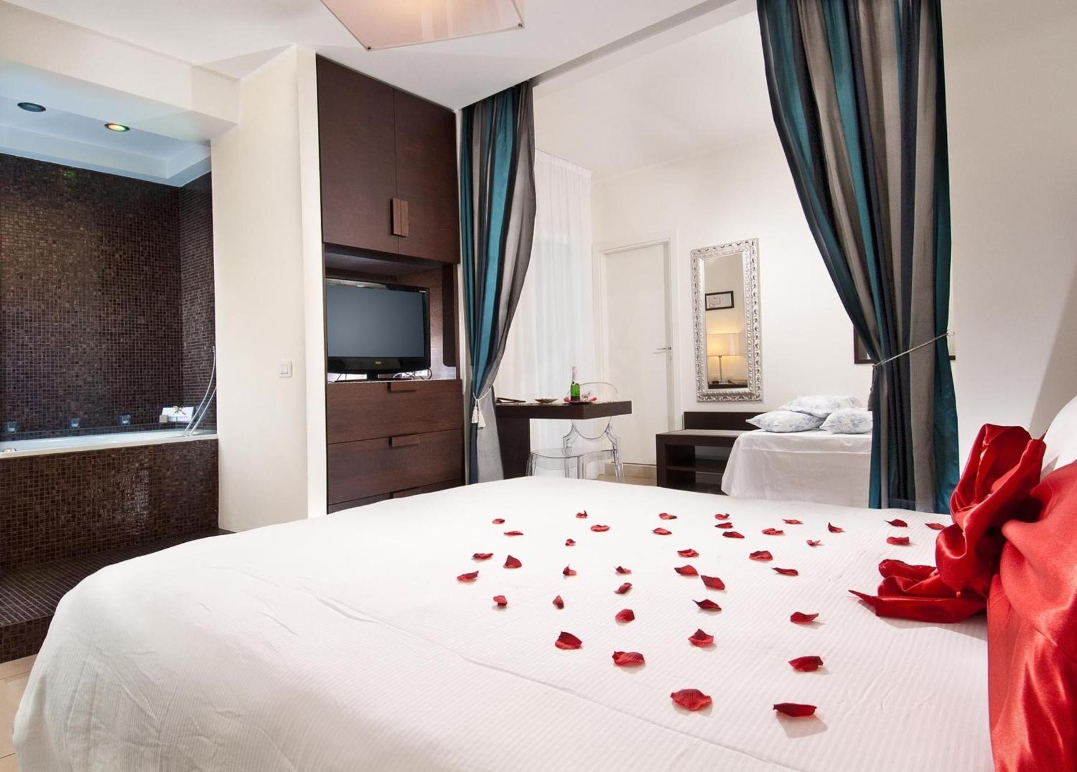 Junior Suite with Spa Bath