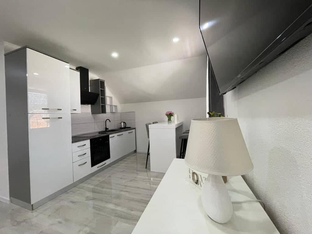 Two-Bedroom Apartment - Photo 23