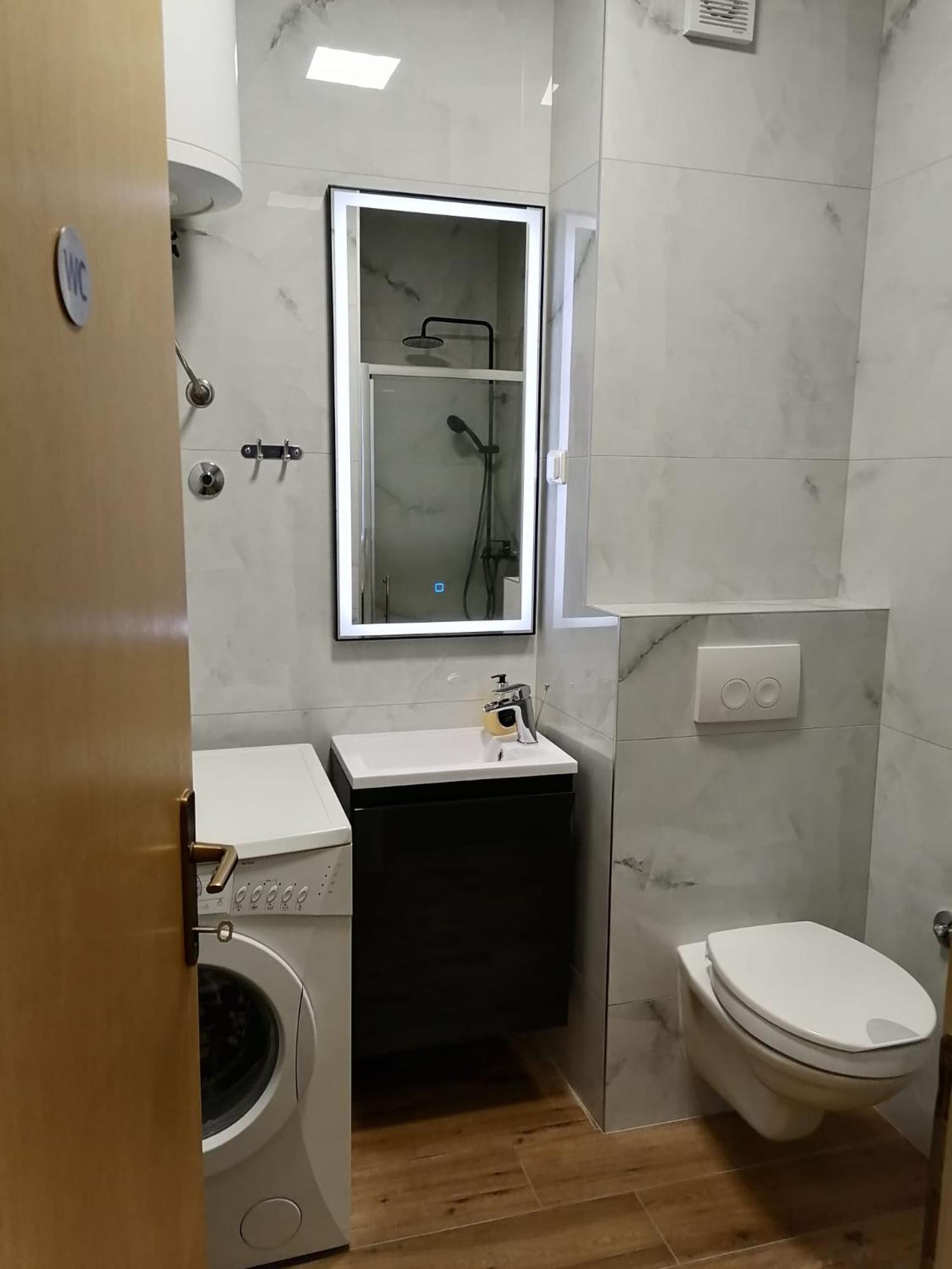 Two-Bedroom Apartment with Terrace and Sea View - Photo 14