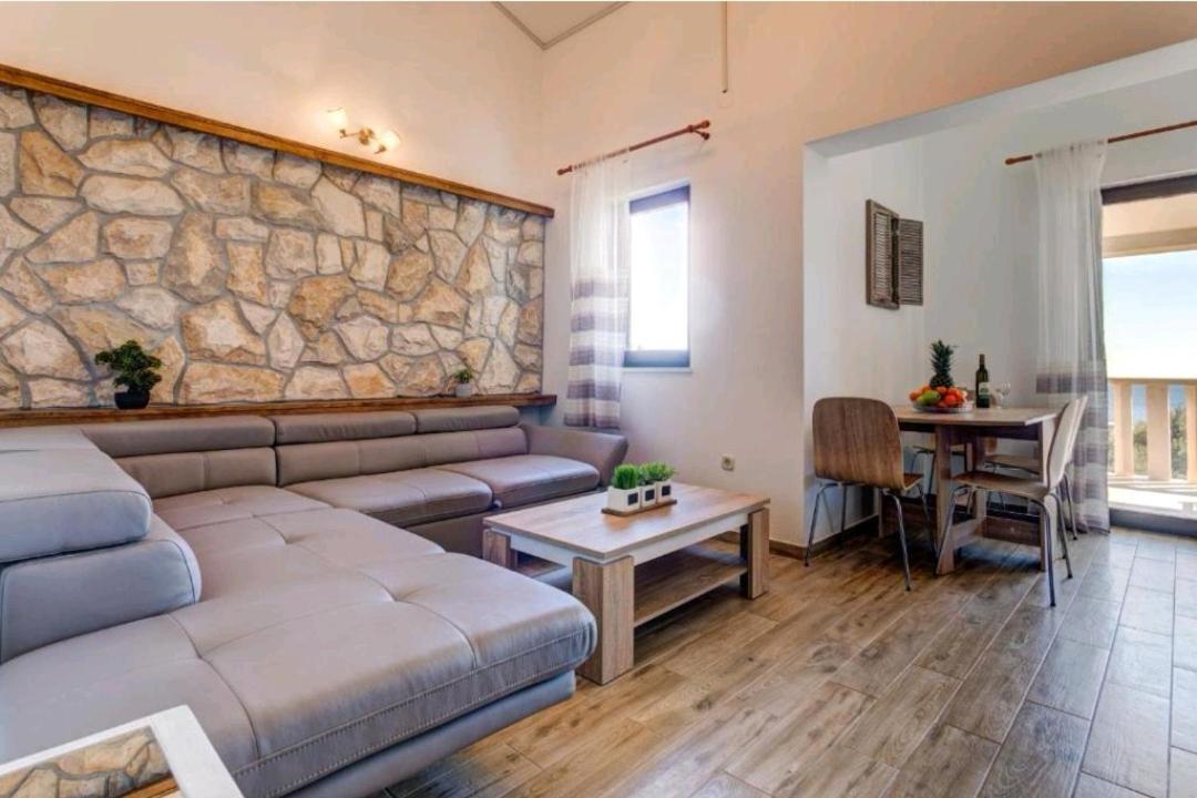 Apartment with Sea View photo 2