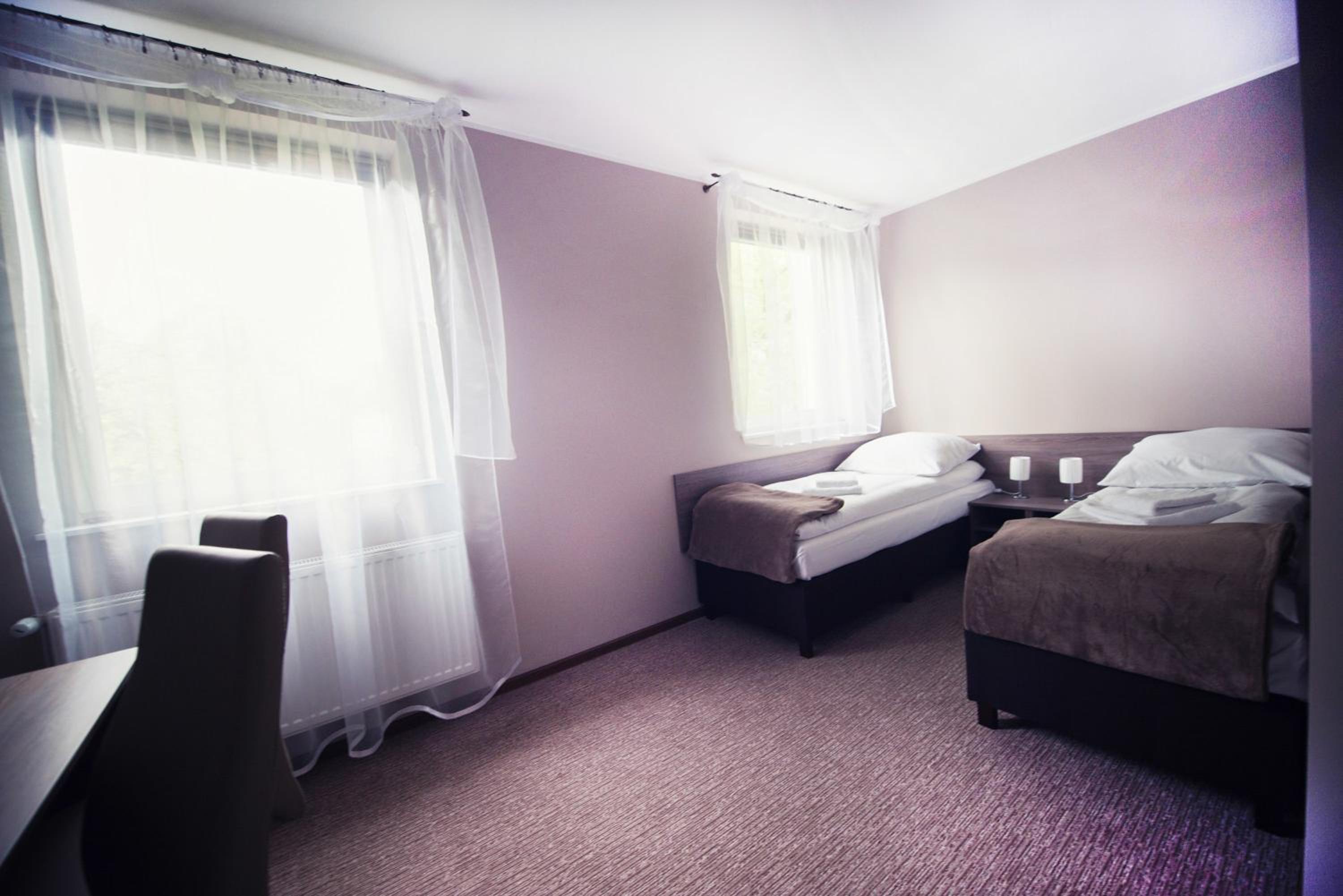 Double or Twin Room - Photo 4