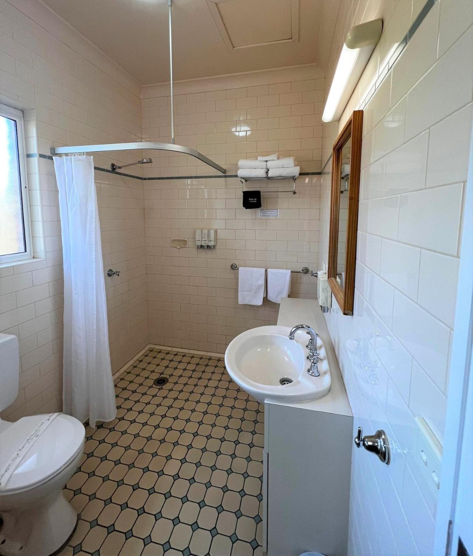 Deluxe Quadruple Room - Photo 3