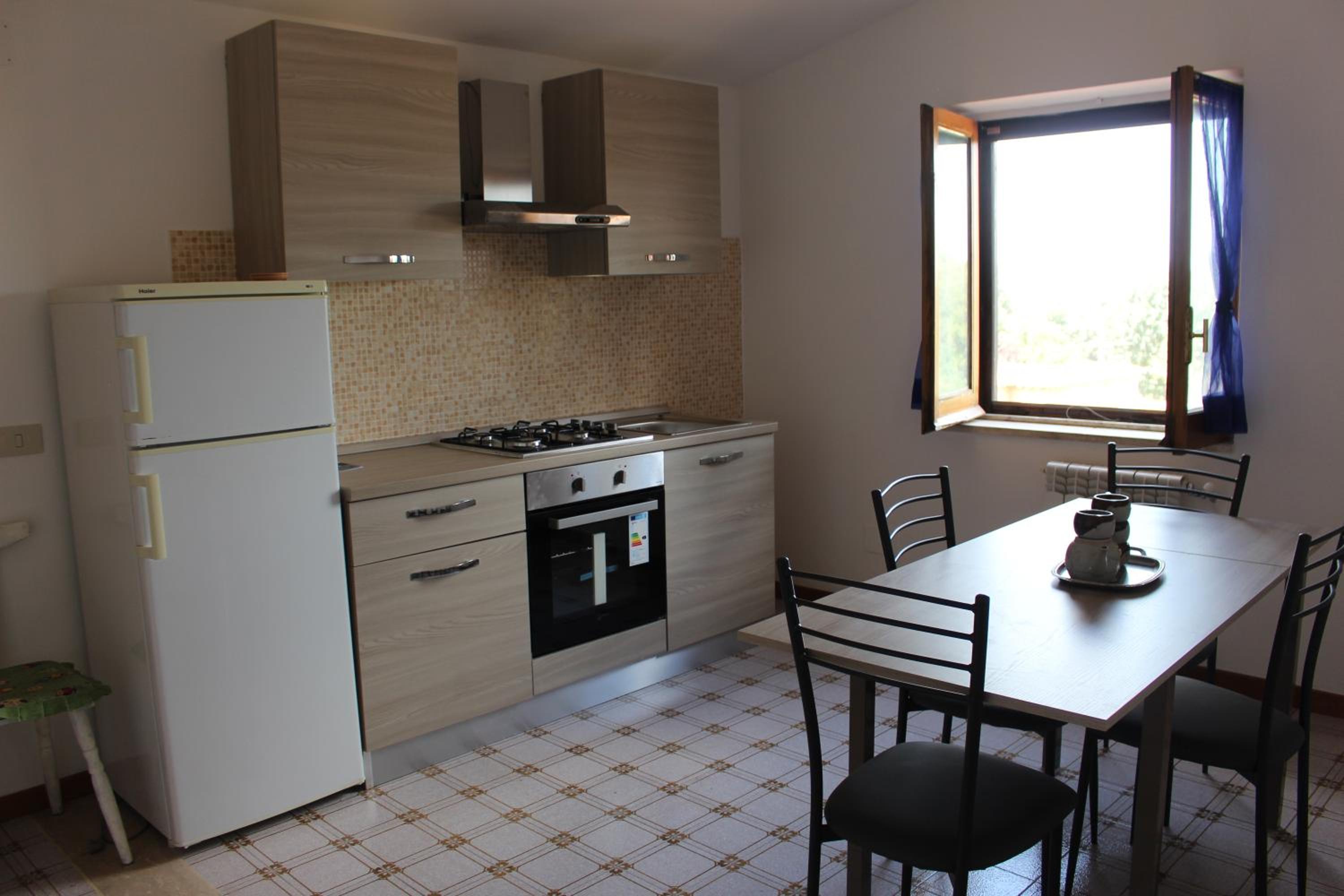 Apartment photo 3