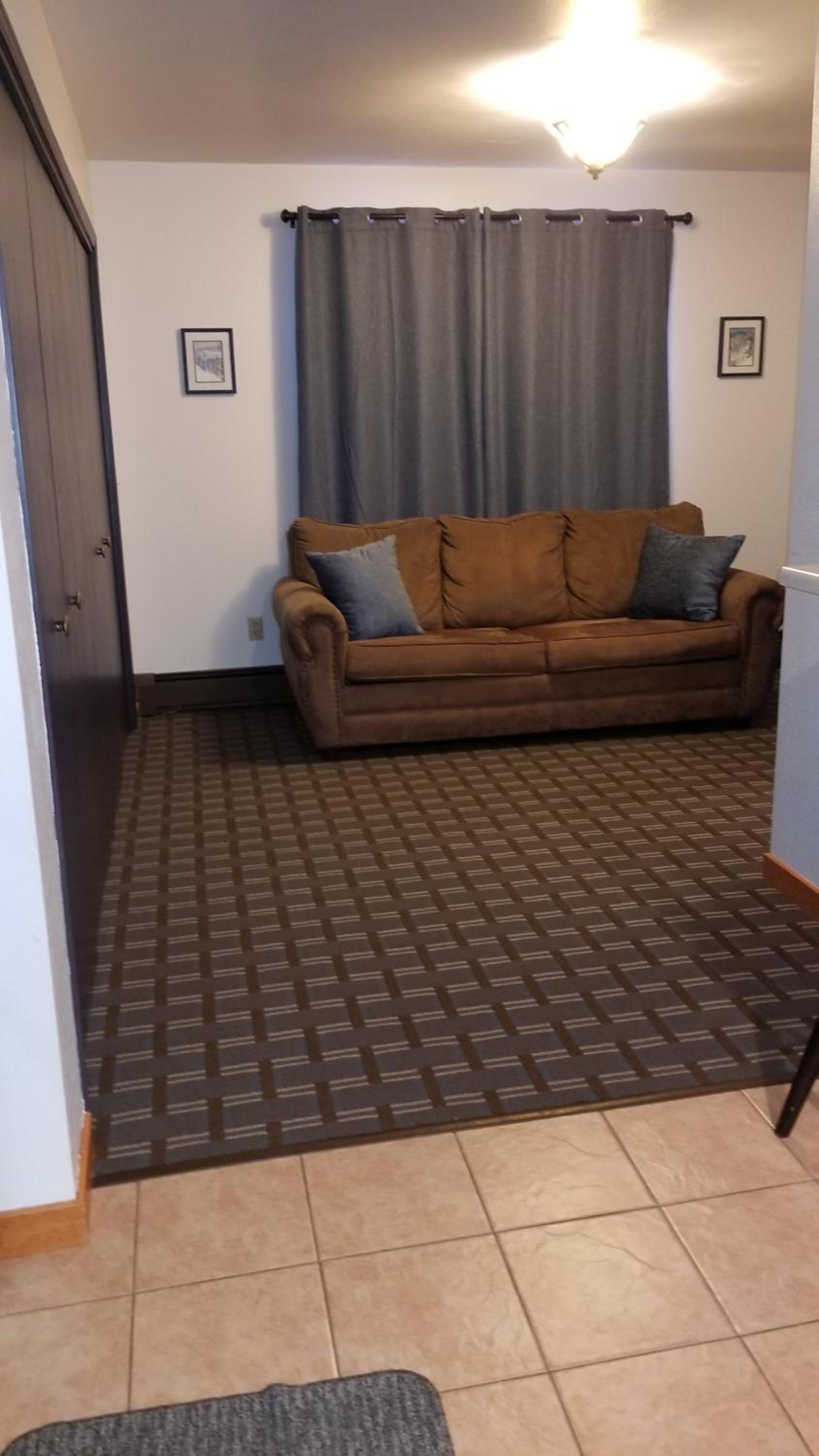 Queen Suite - Photo 4