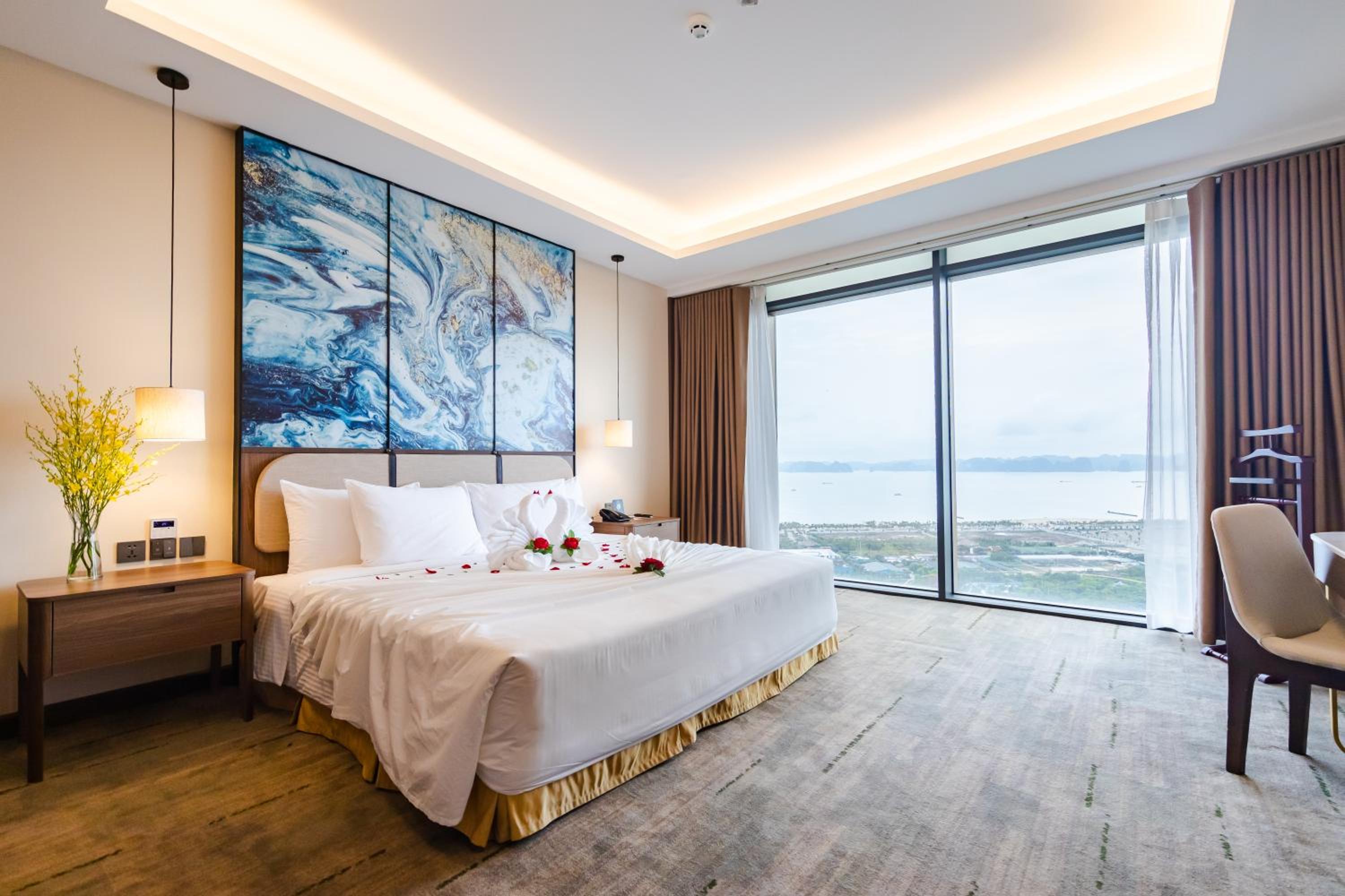 Deluxe Double Room with Sea View - Photo 4