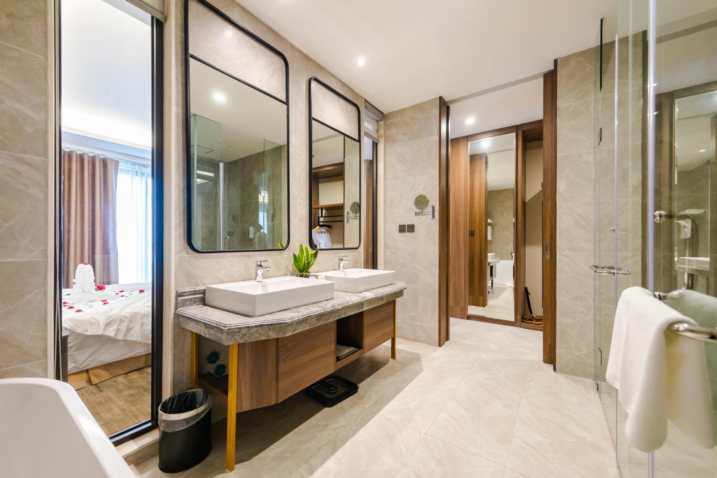 Grand Suite - Photo 14