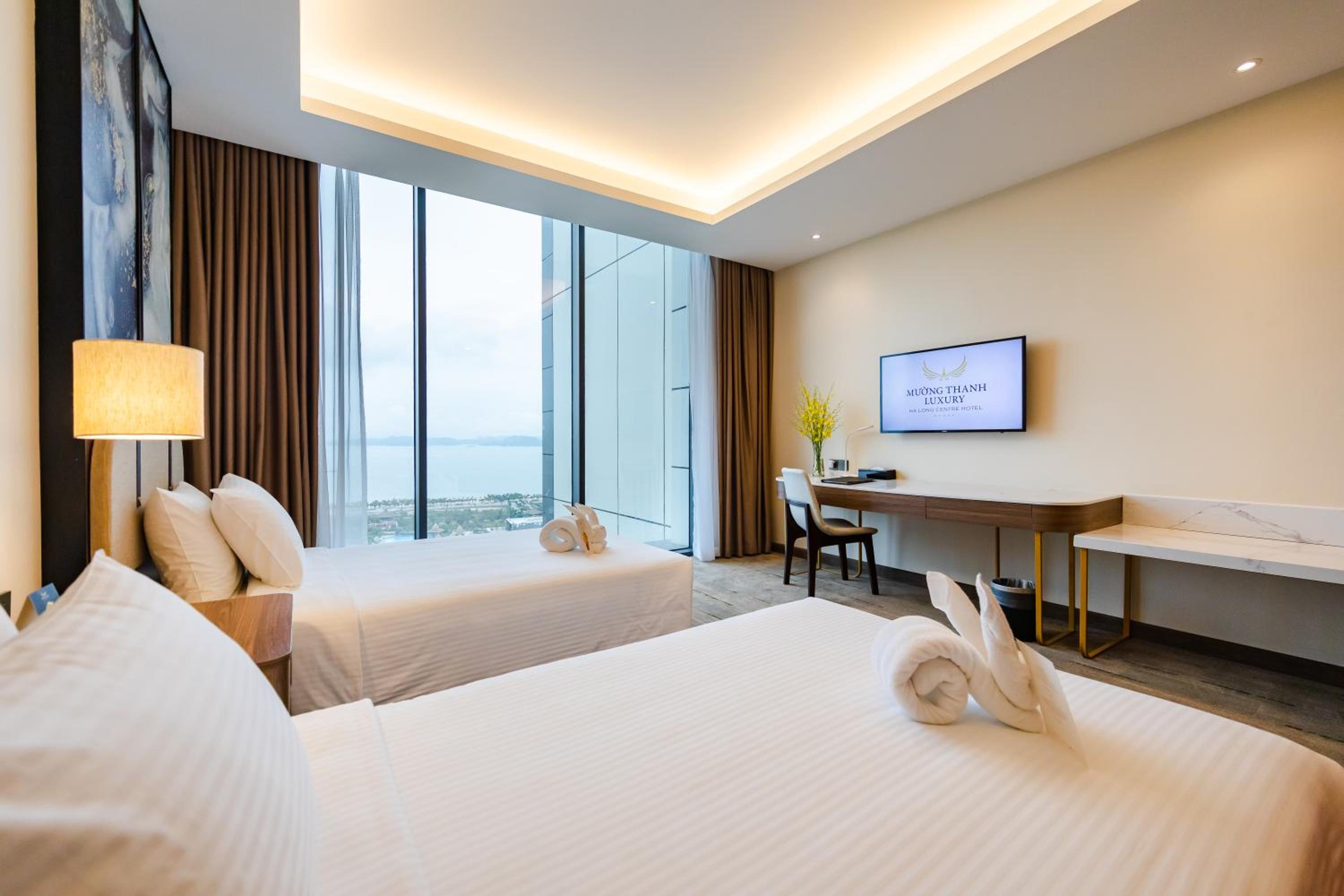 Deluxe Twin Room with Sea View - Photo 5