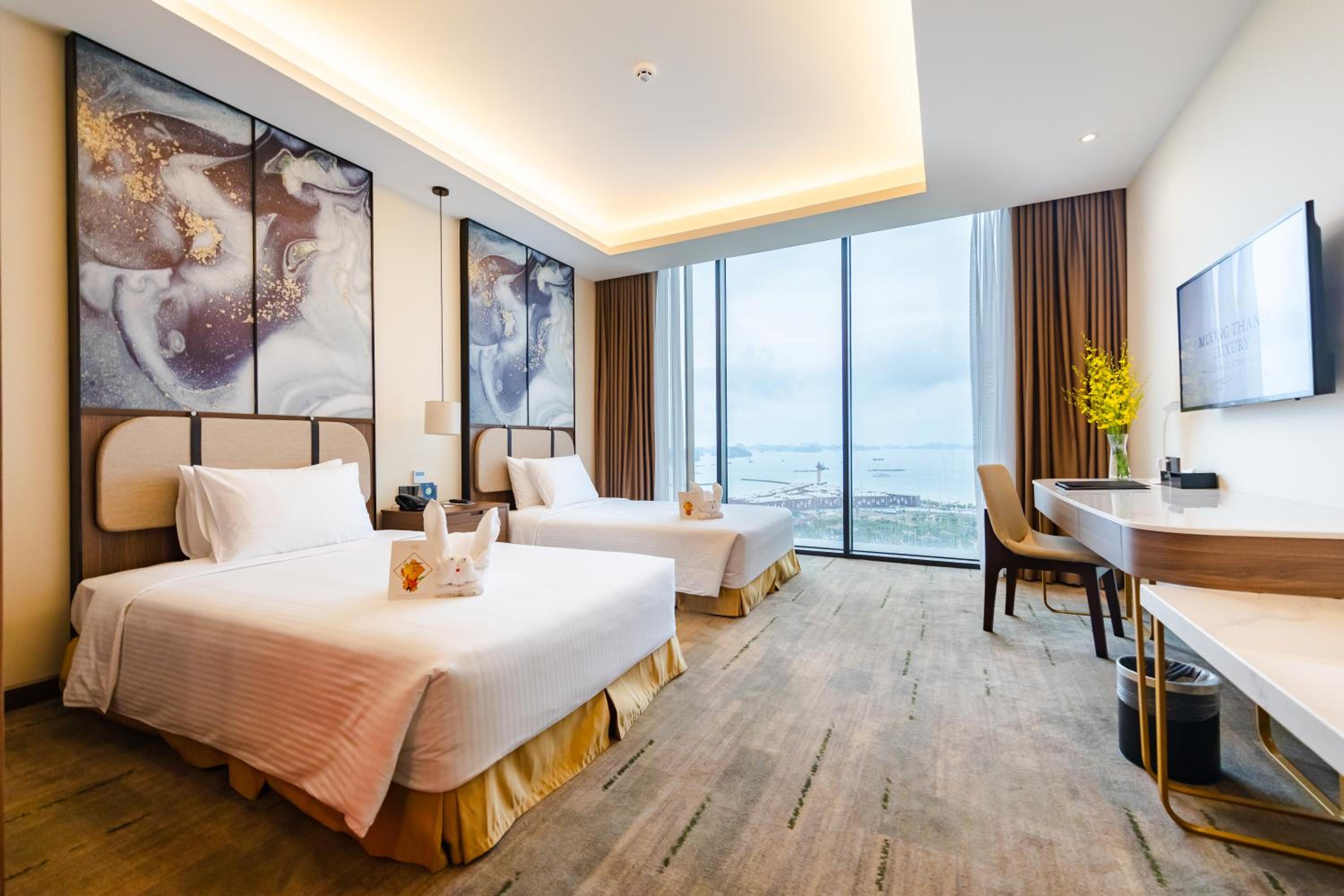Deluxe Twin Room with Sea View - Photo 3