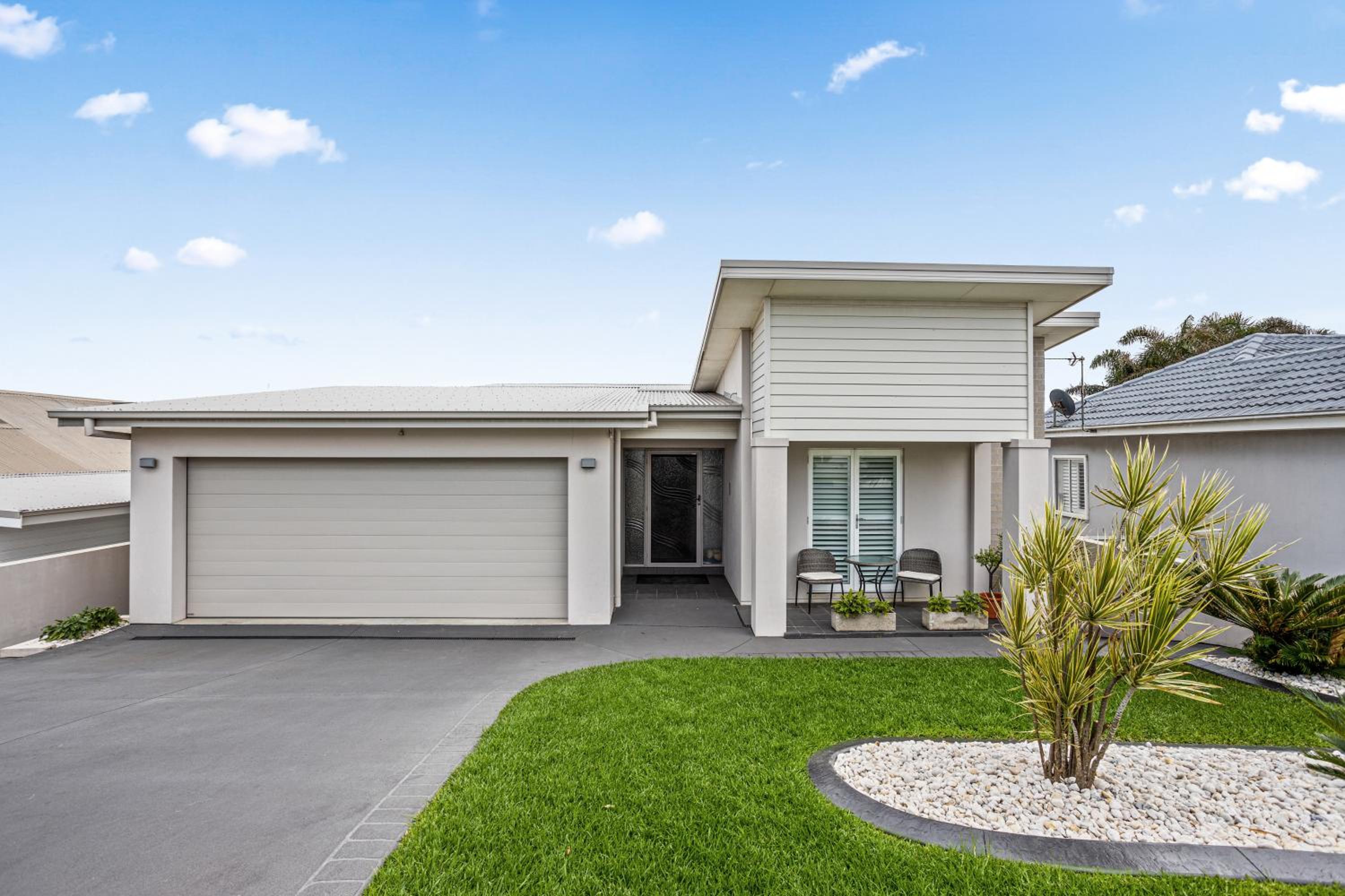 Four-Bedroom House photo 2