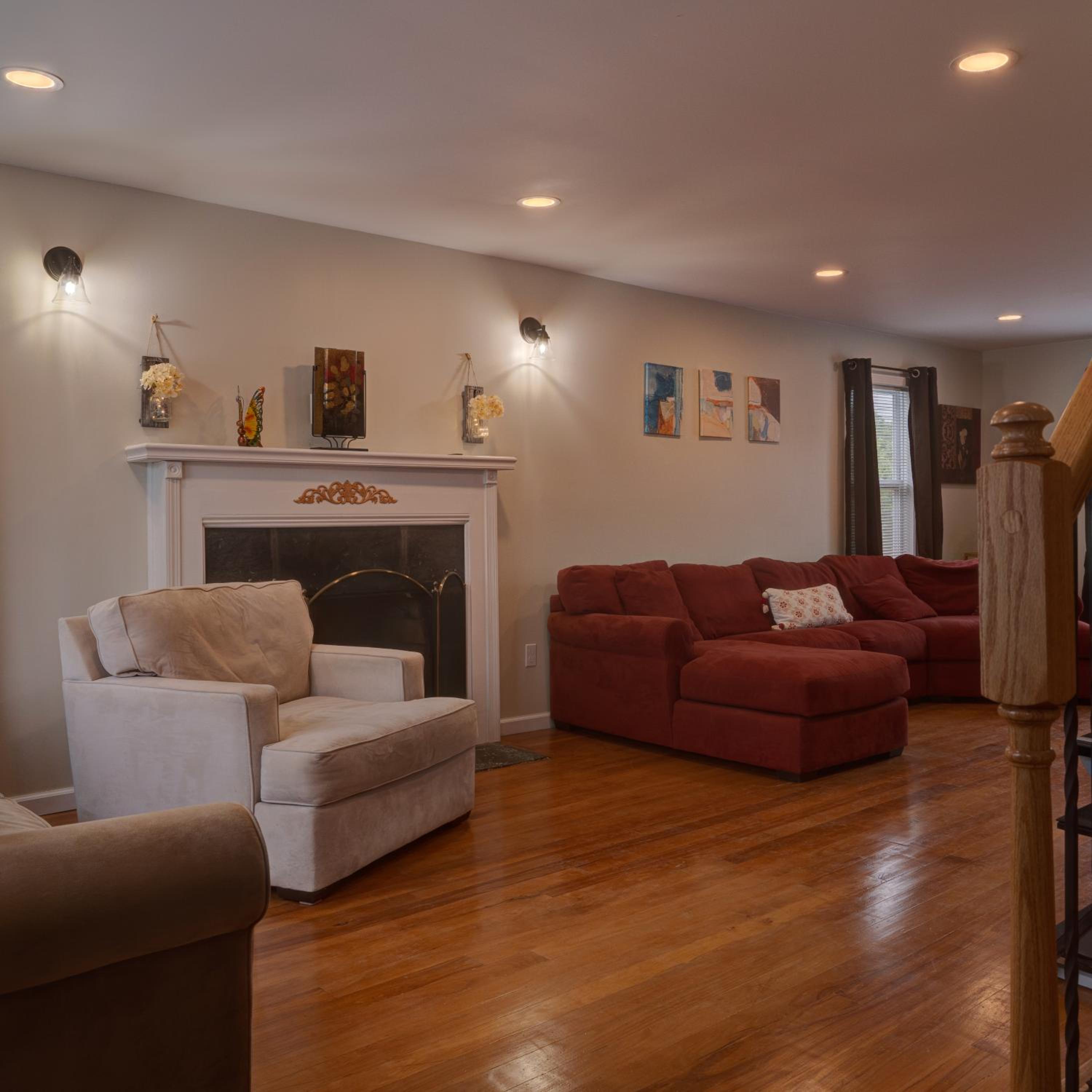 Four-Bedroom House - Photo 10