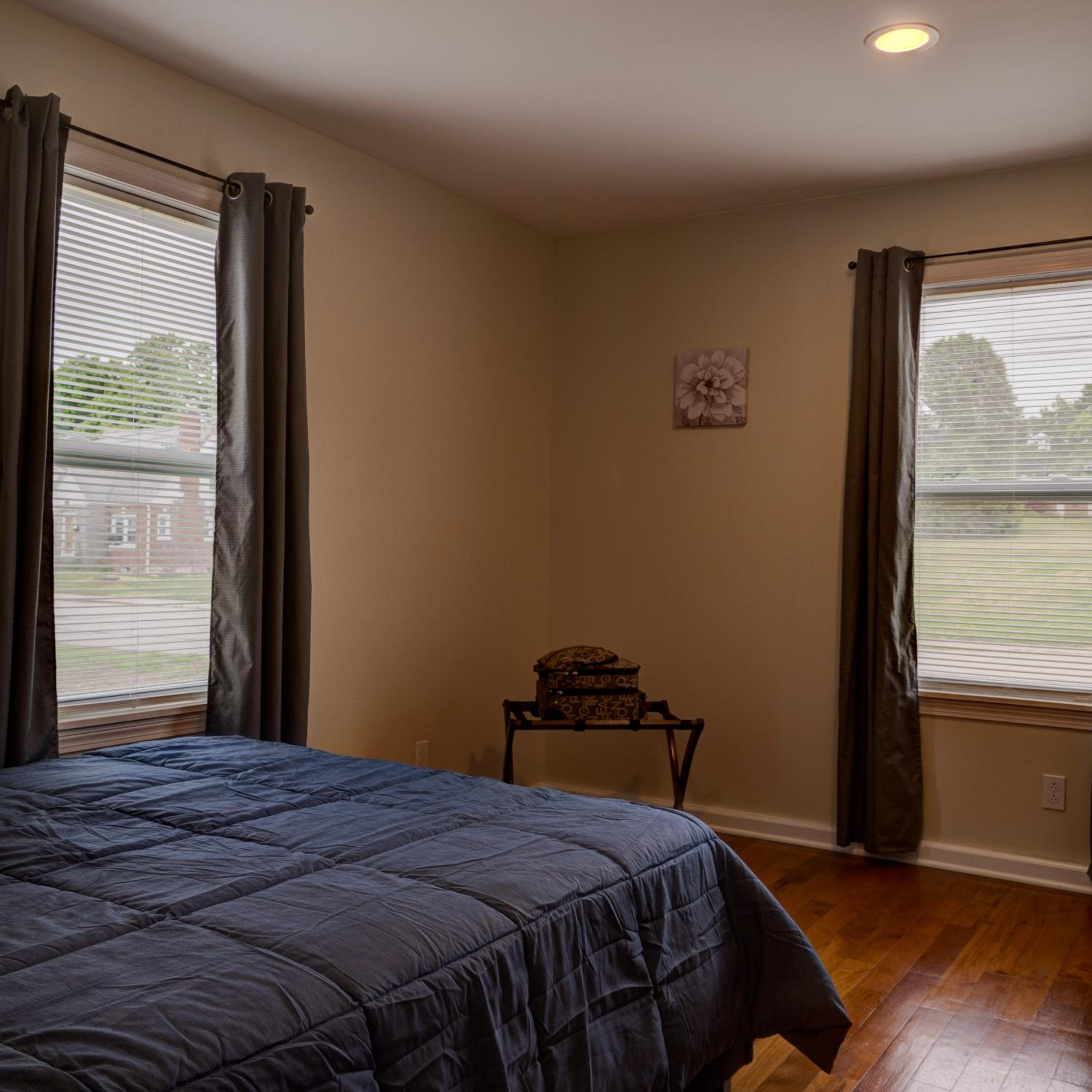 Four-Bedroom House - Photo 41