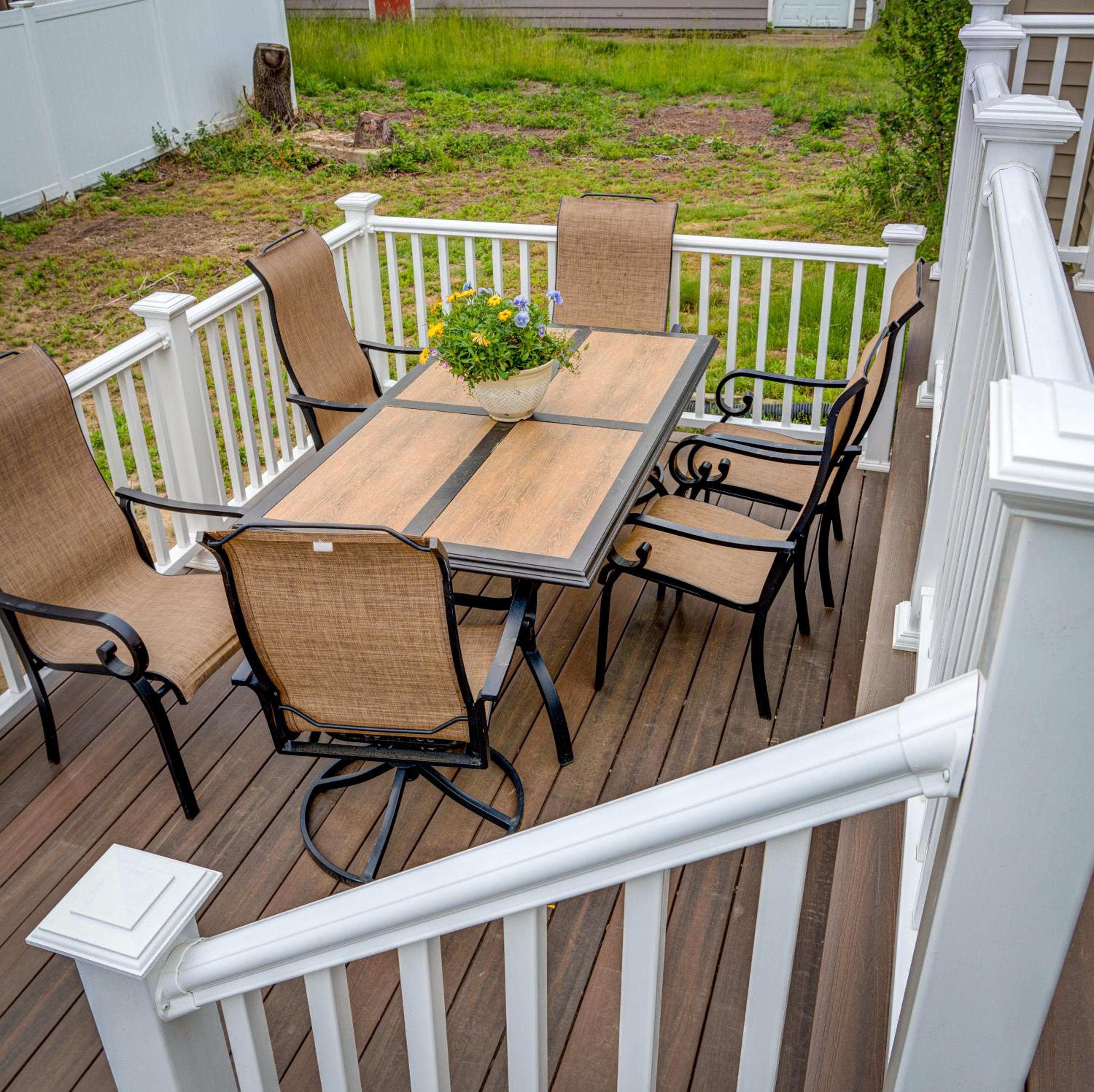 Four-Bedroom House - Photo 14
