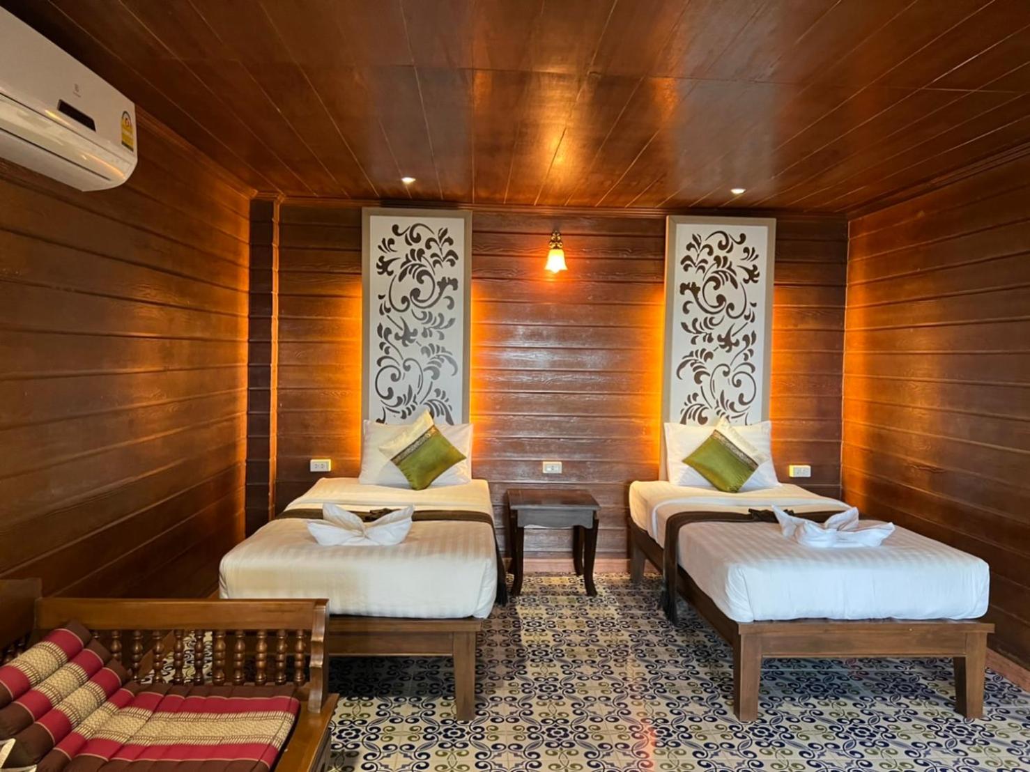 Bungalow Suite