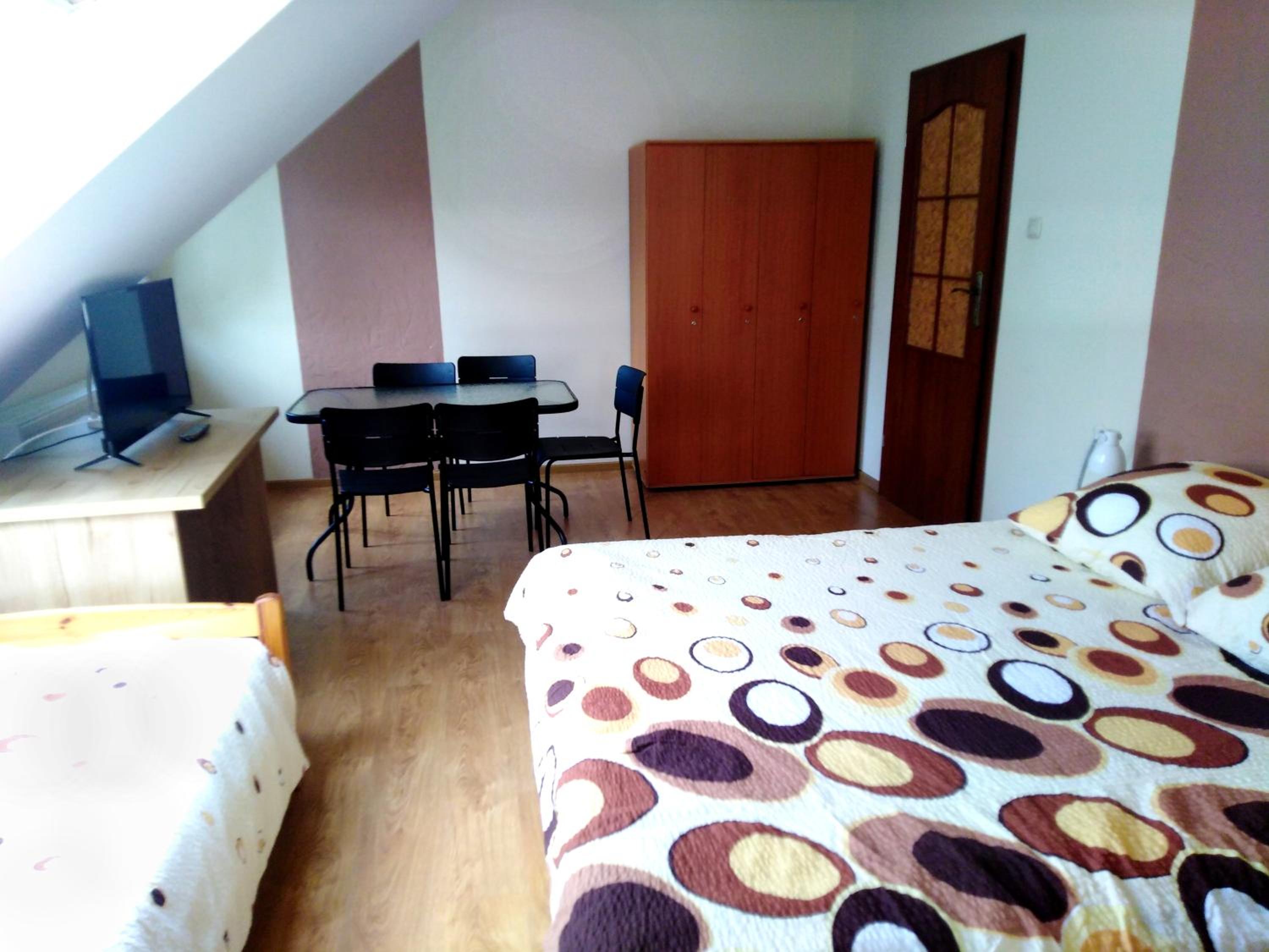 Family Room photo 3