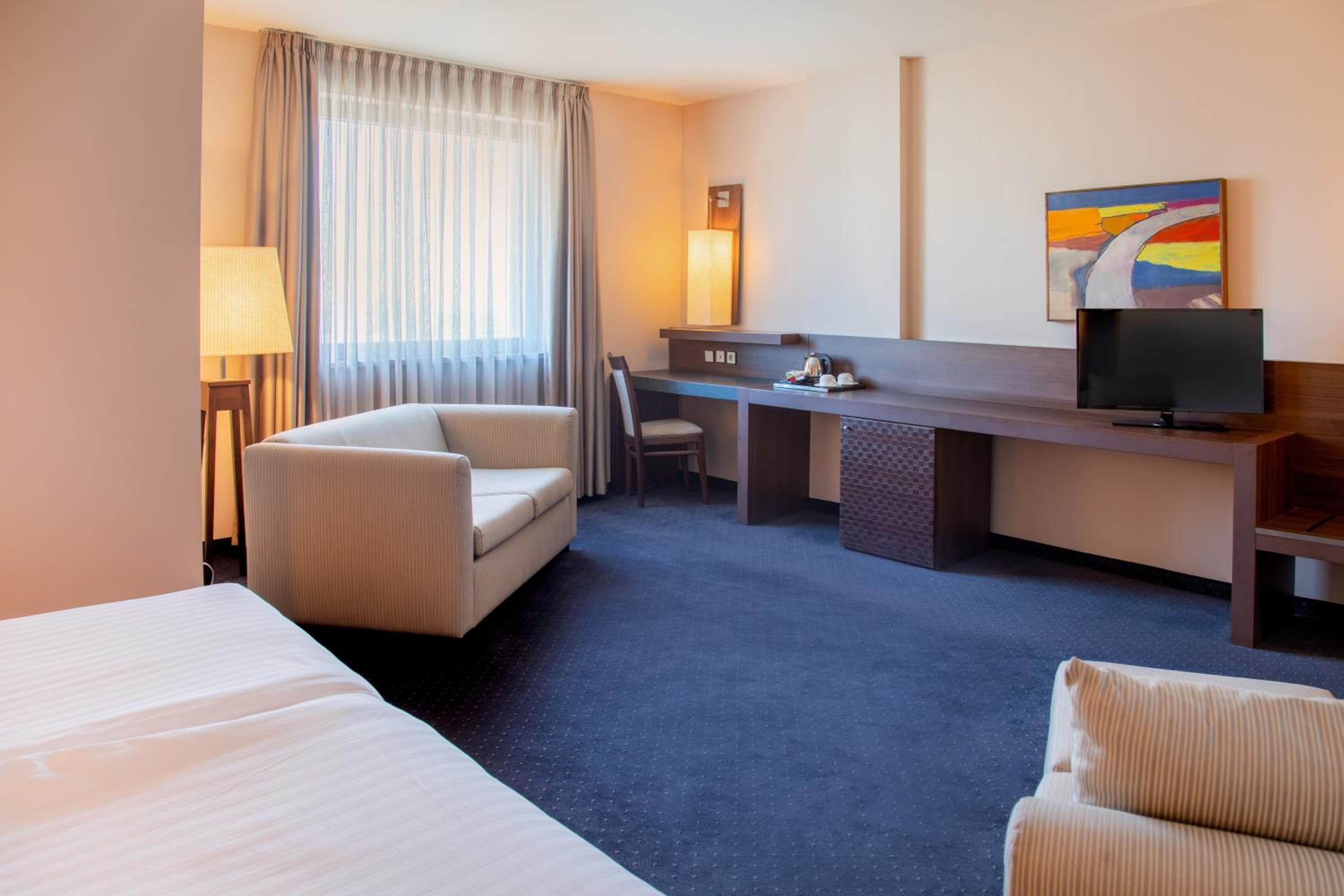 Premium Room - Photo 4